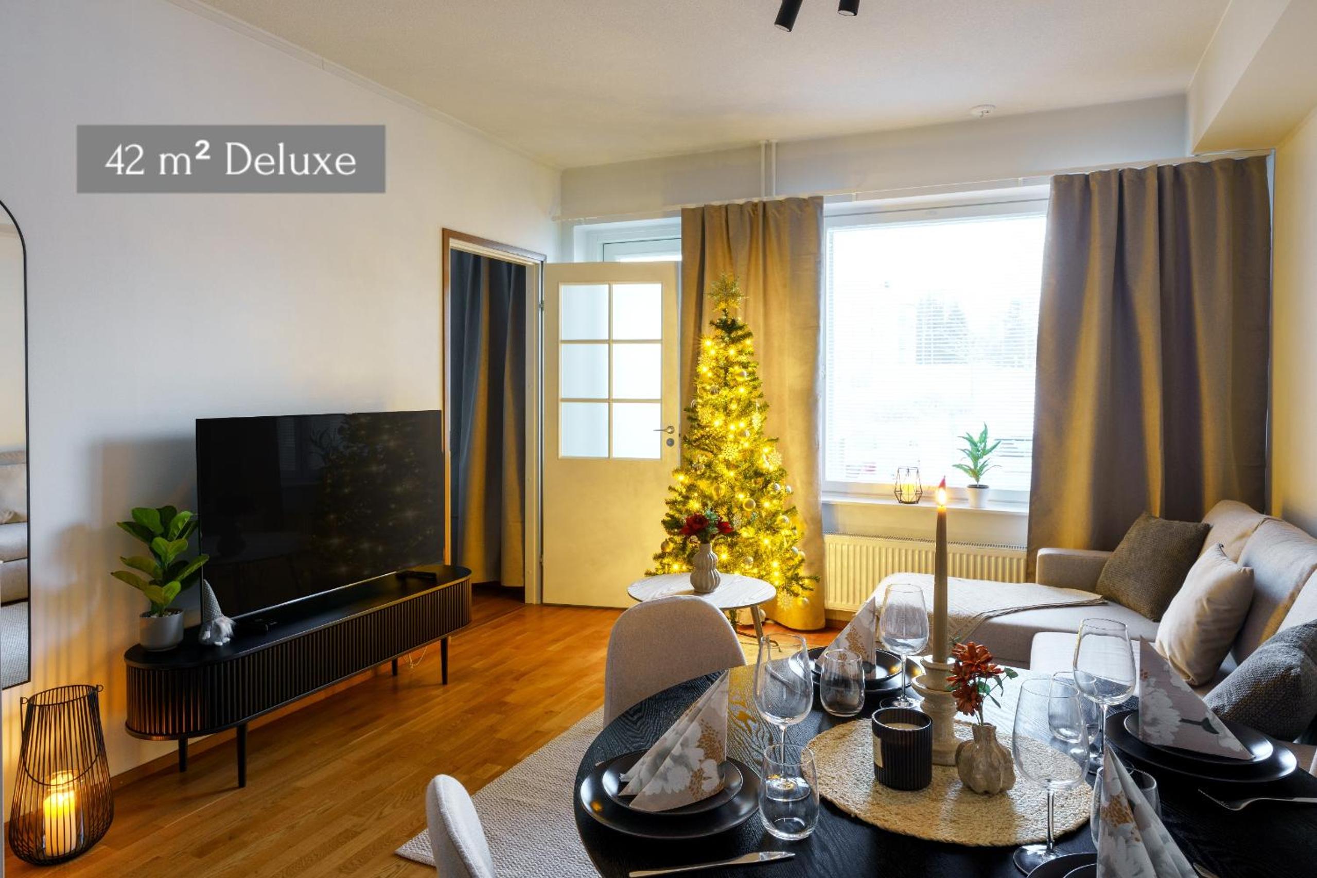Adorable Arctic Apartments - Private Sauna & Free Parking