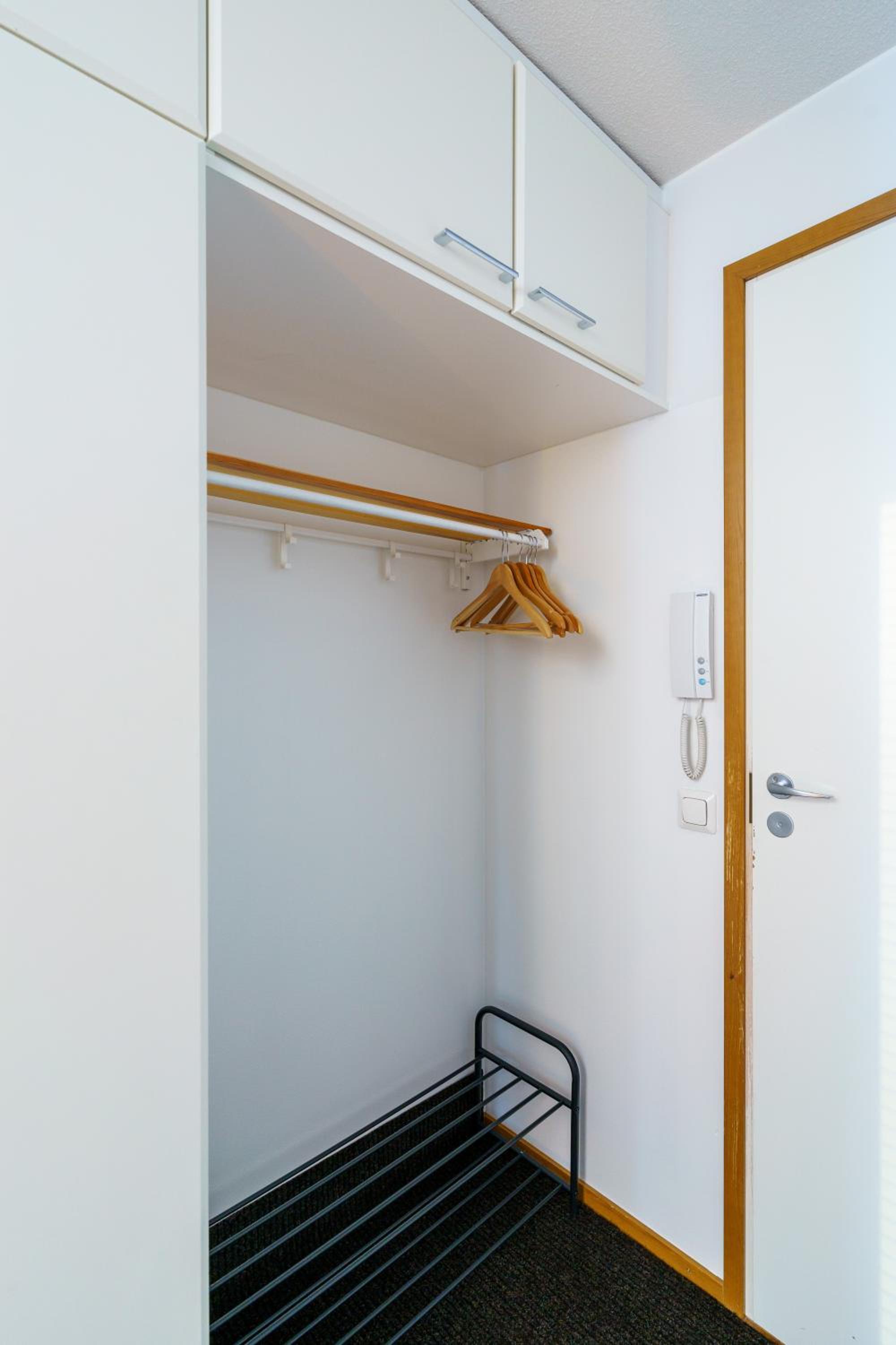 Adorable Arctic Apartments - Private Sauna & Free Parking
