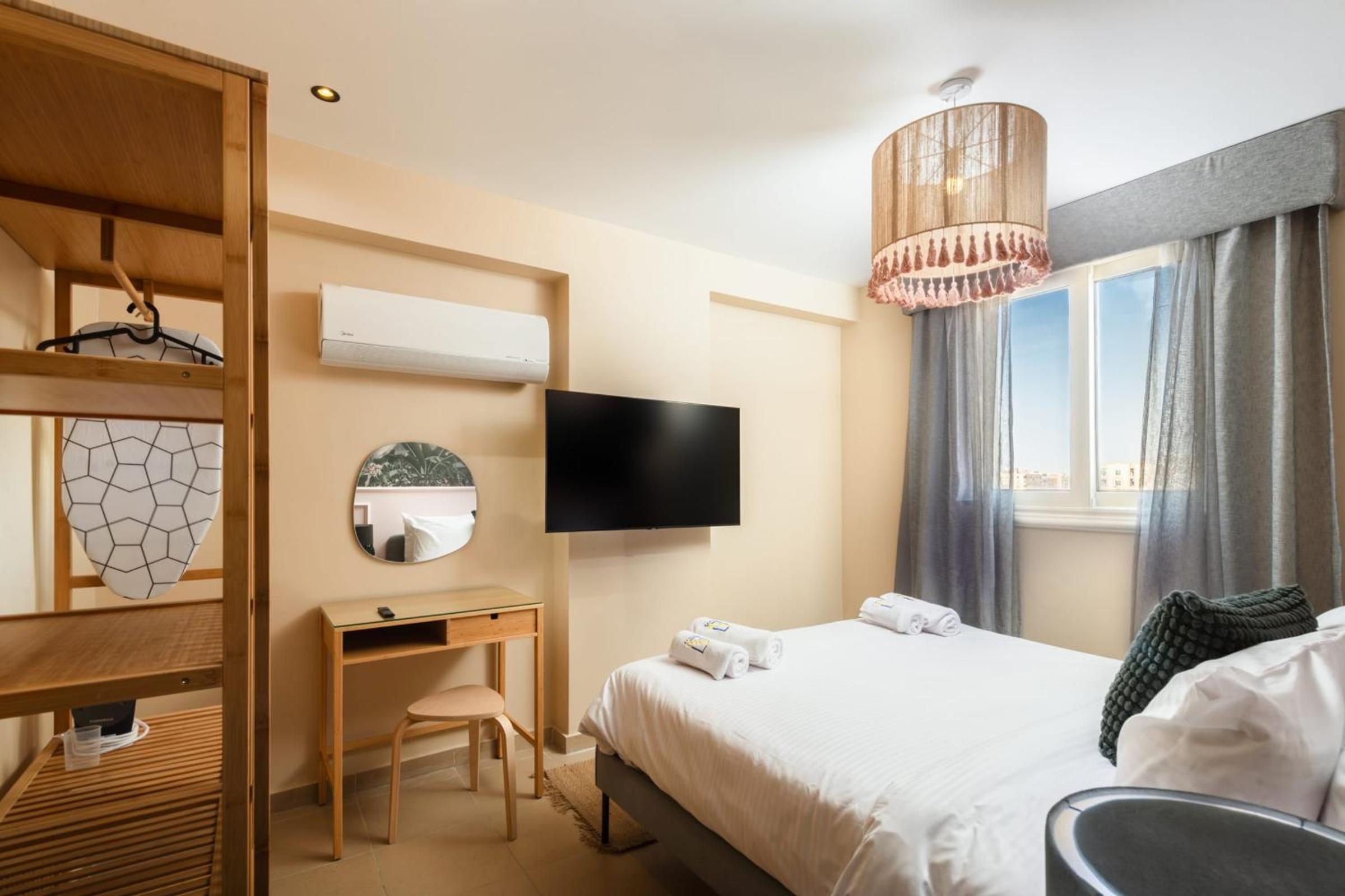 hotel room