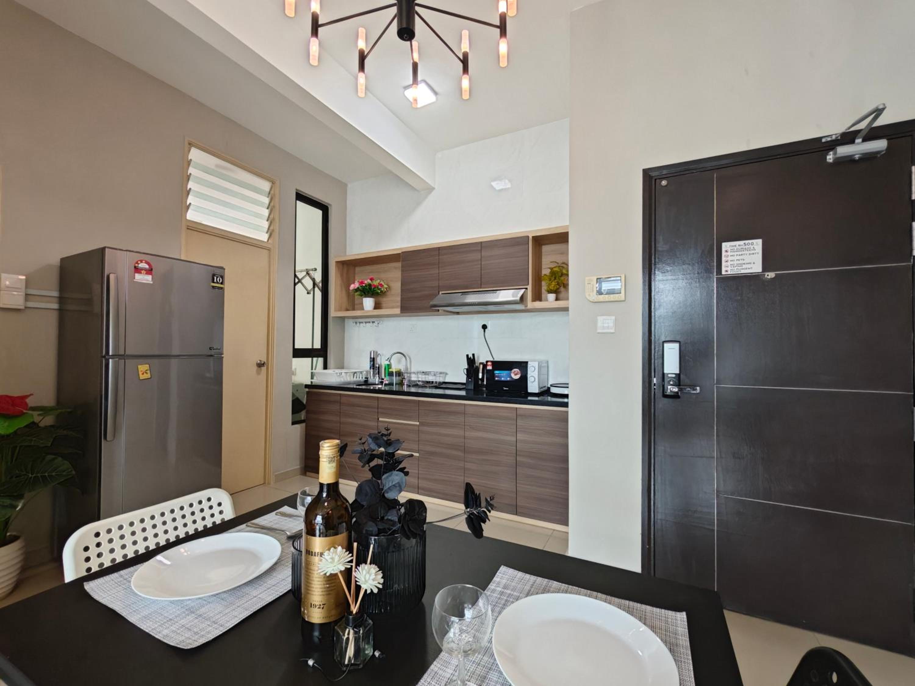 Kempas Dsummit Residences by Antlerzone