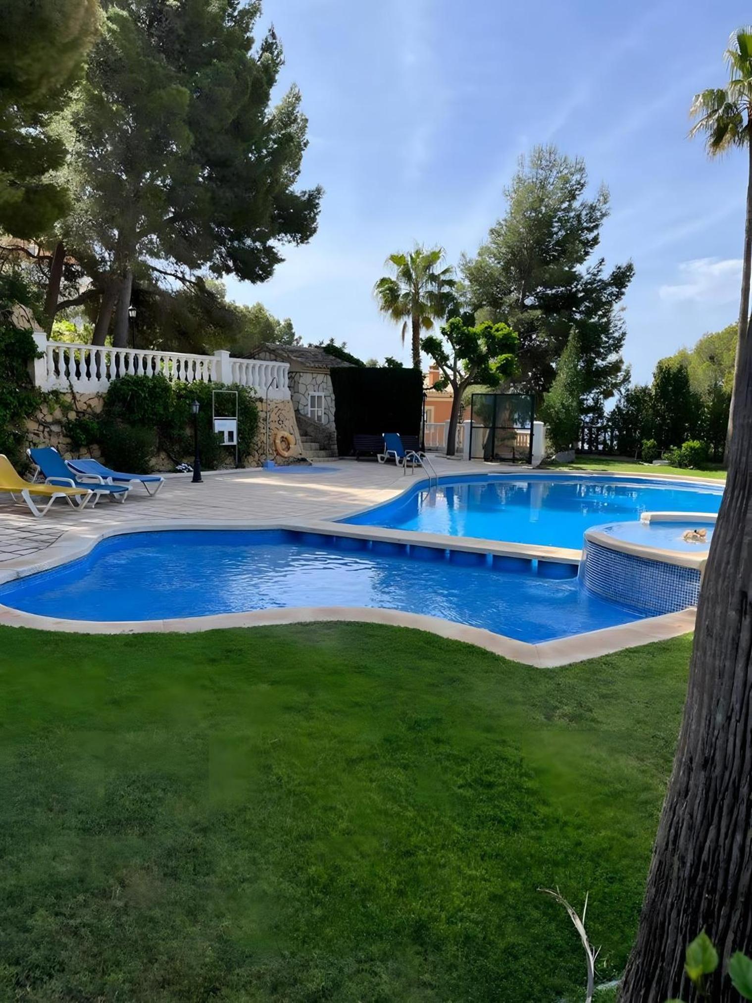 Blue Emi Altea Hills