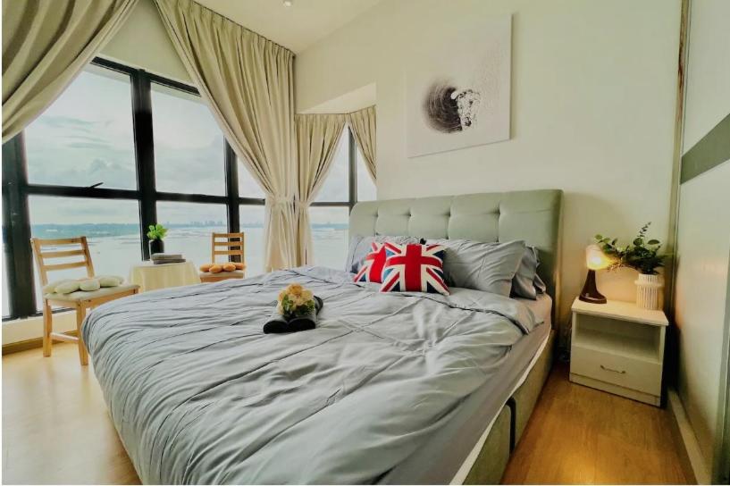 Country Garden Danga Bay Lovell by R9 HomeStay