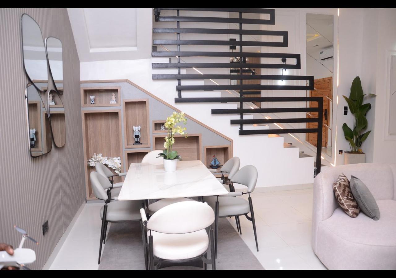 Grand Luxury Apartment view 2