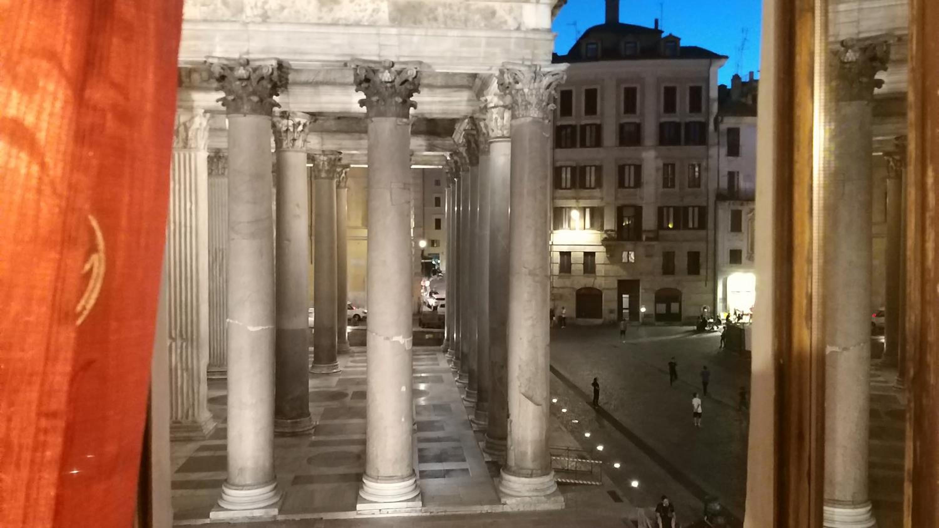 L'antica dimora con splendida vista sul Pantheon