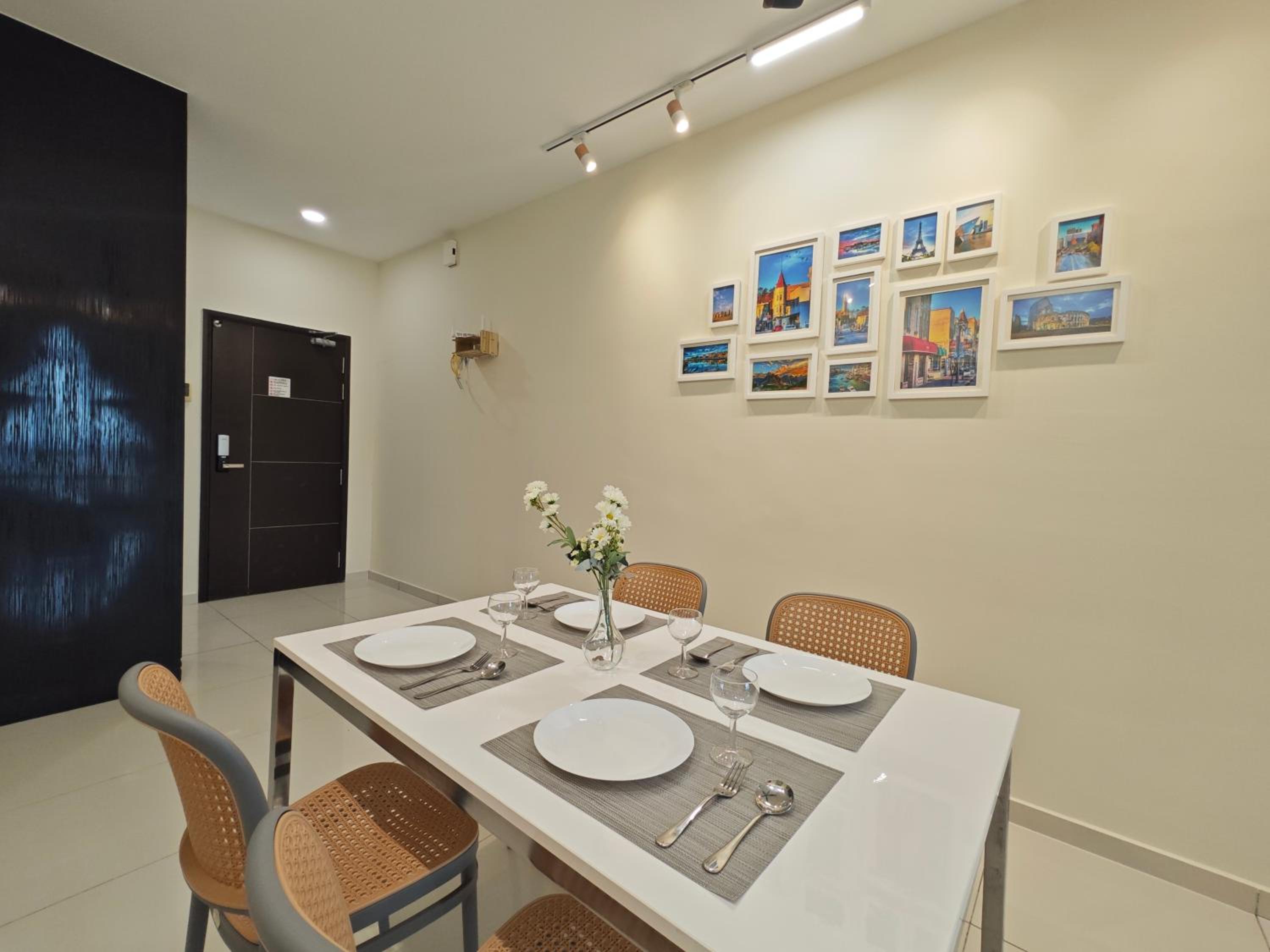 Kempas Dsummit Residences by Antlerzone