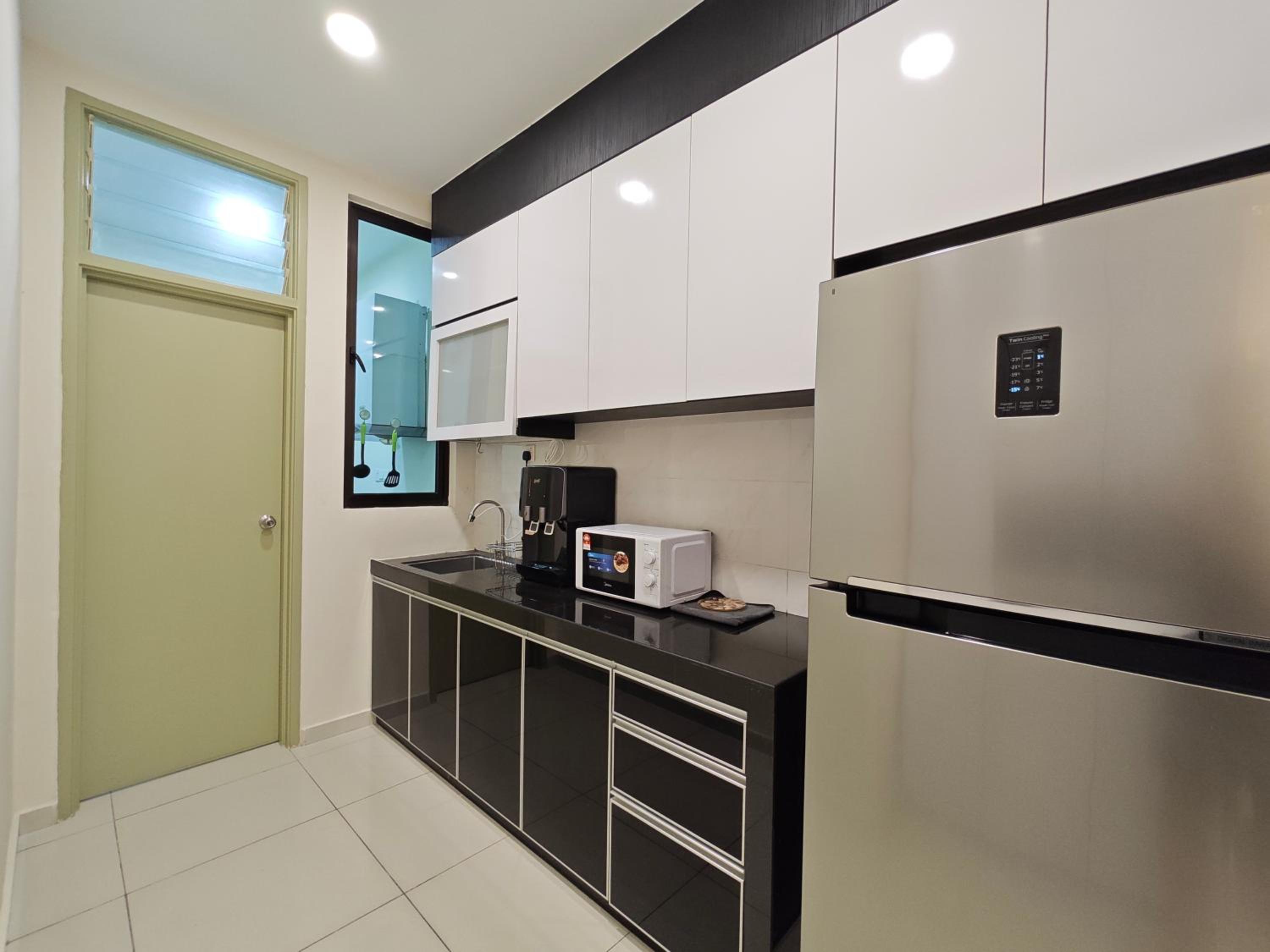 Kempas Dsummit Residences by Antlerzone