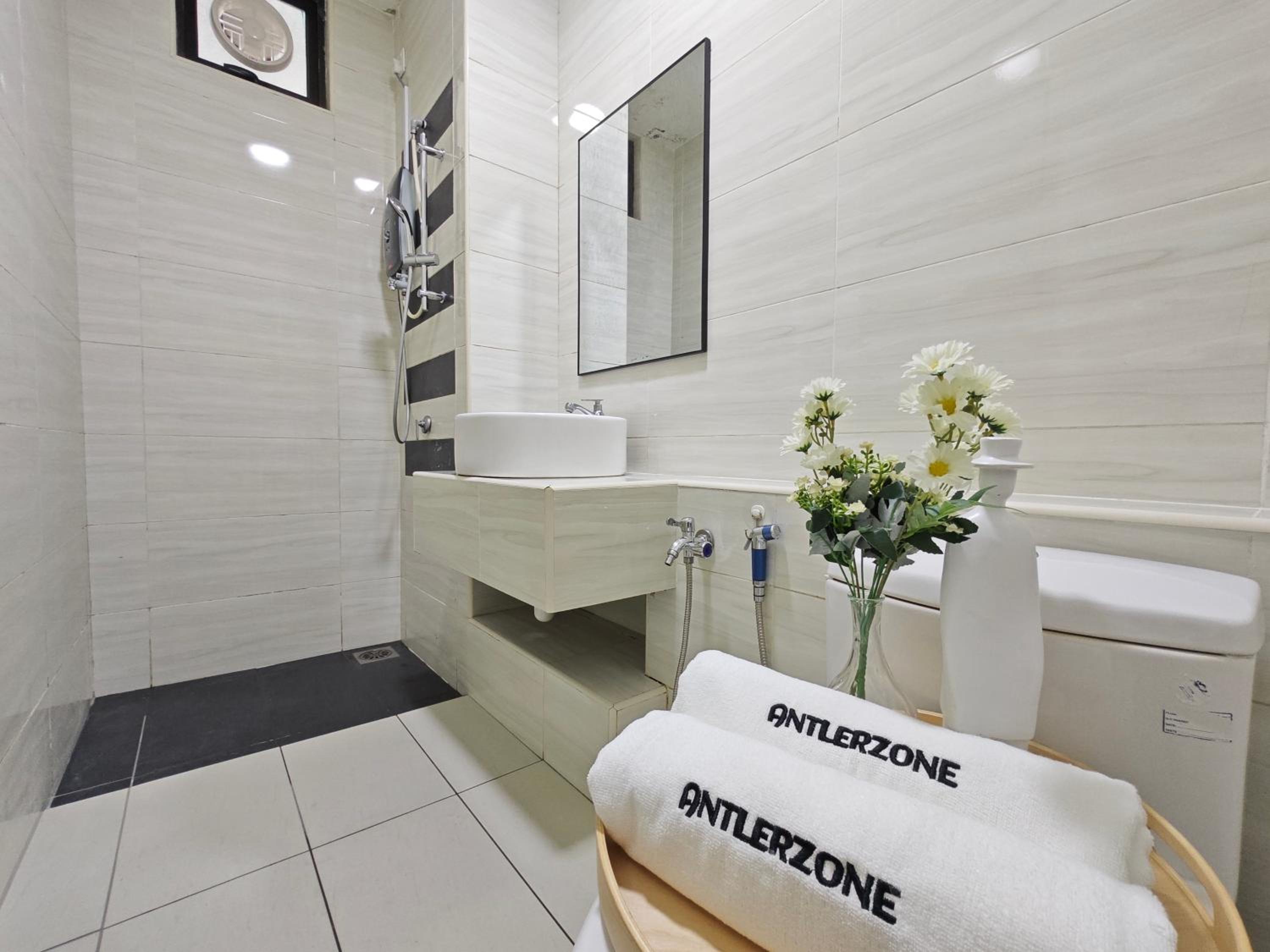Kempas Dsummit Residences by Antlerzone