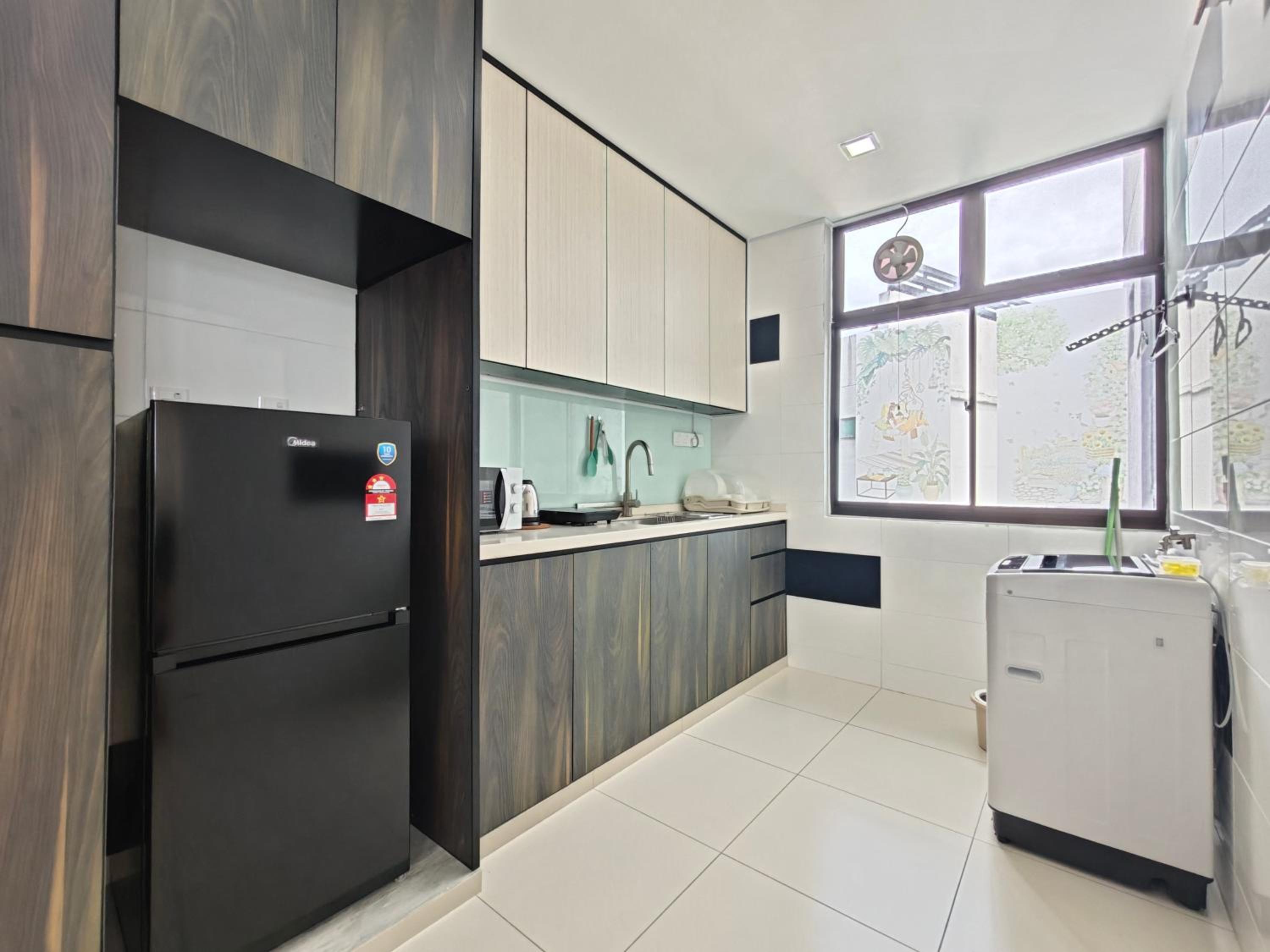 Kempas Dsummit Residences by Antlerzone