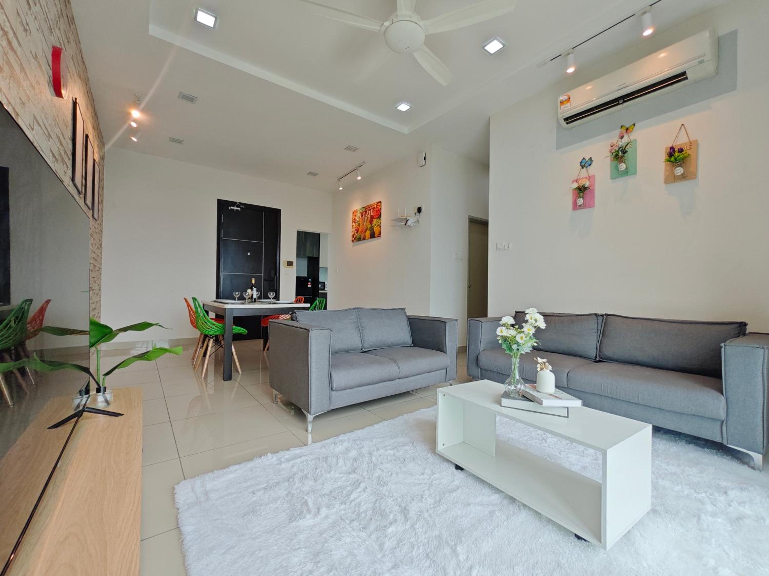 Kempas Dsummit Residences by Antlerzone