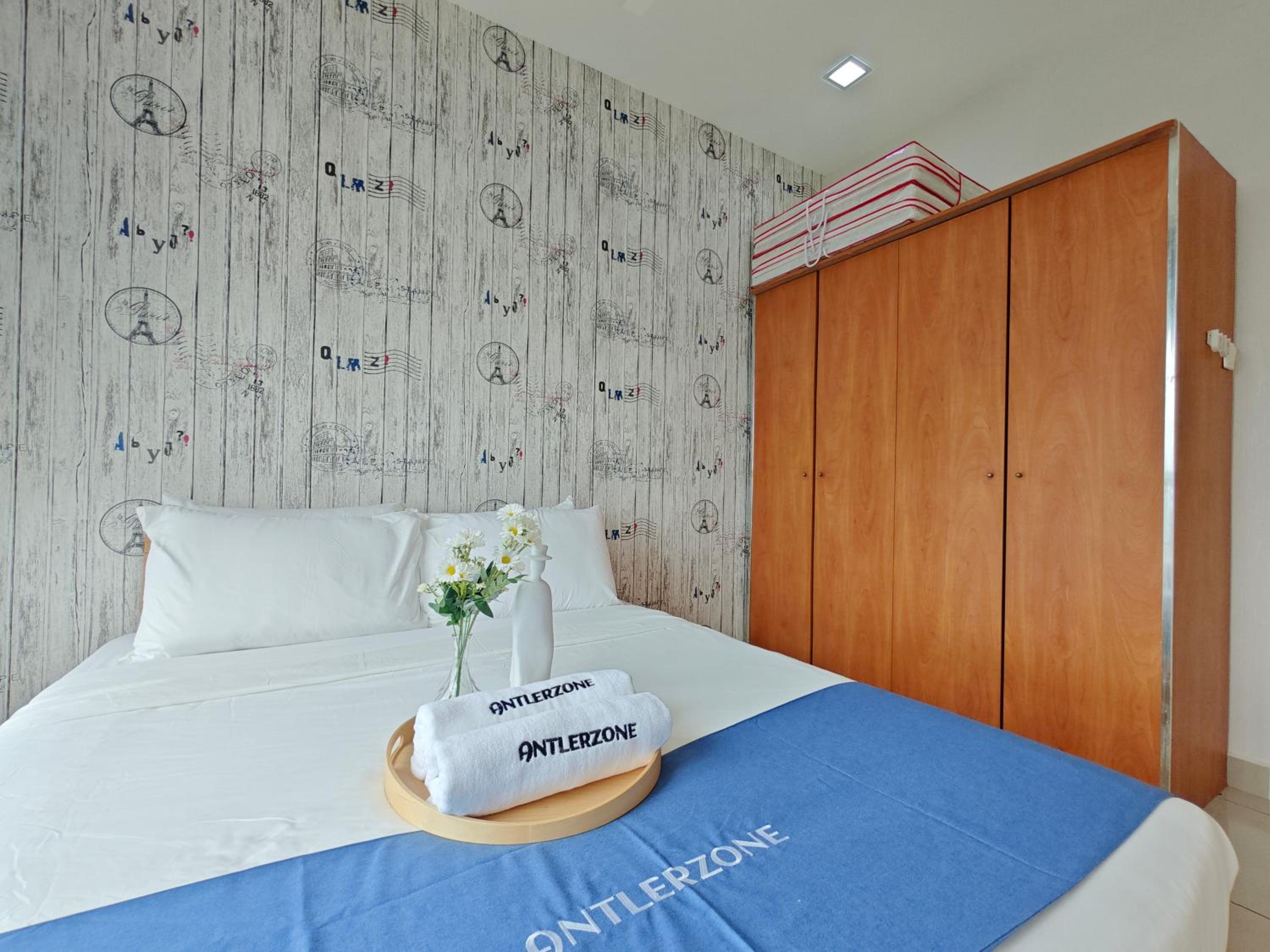 Kempas Dsummit Residences by Antlerzone
