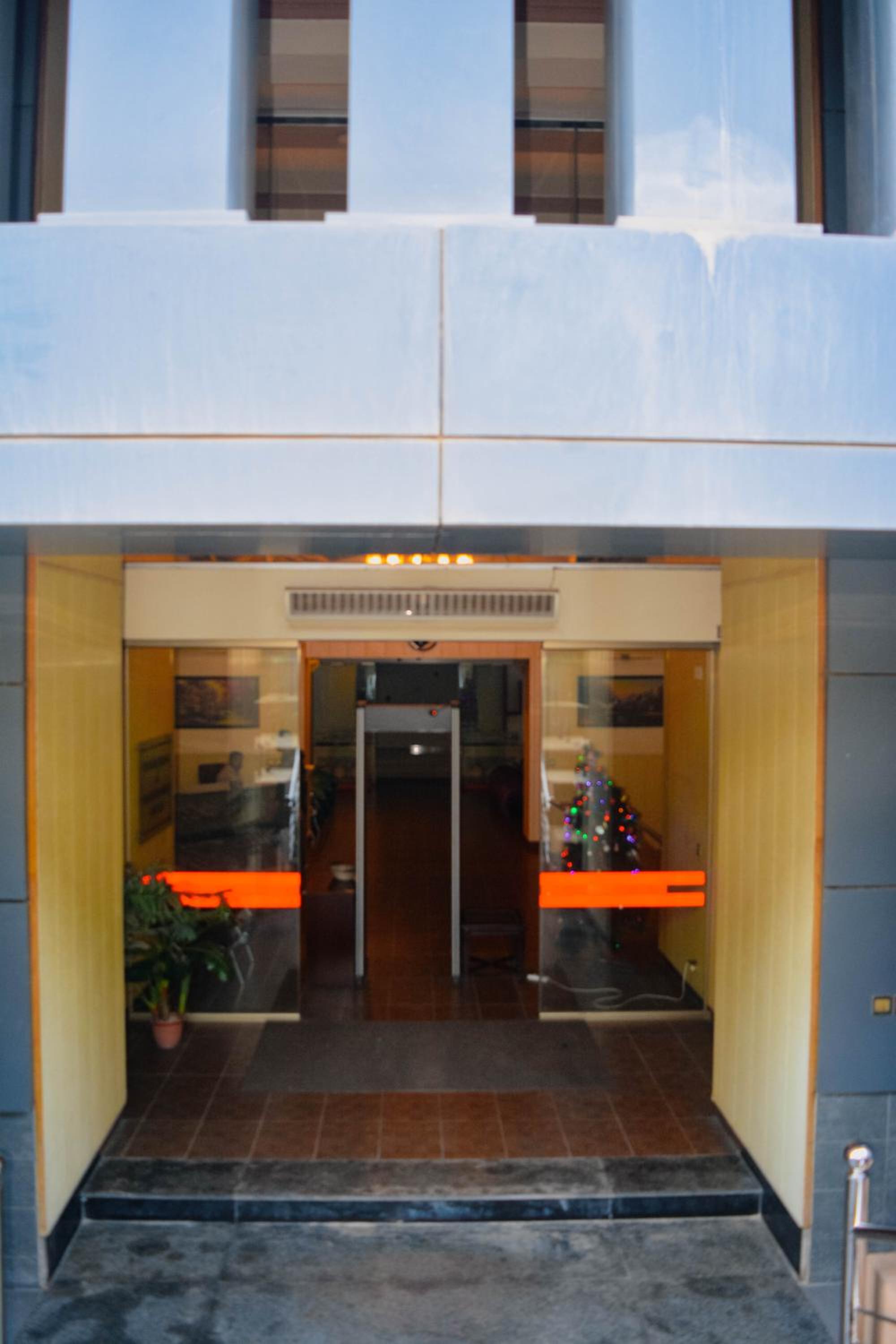 Luxury 2Bed Near US Embassy Diplomatic Enclave