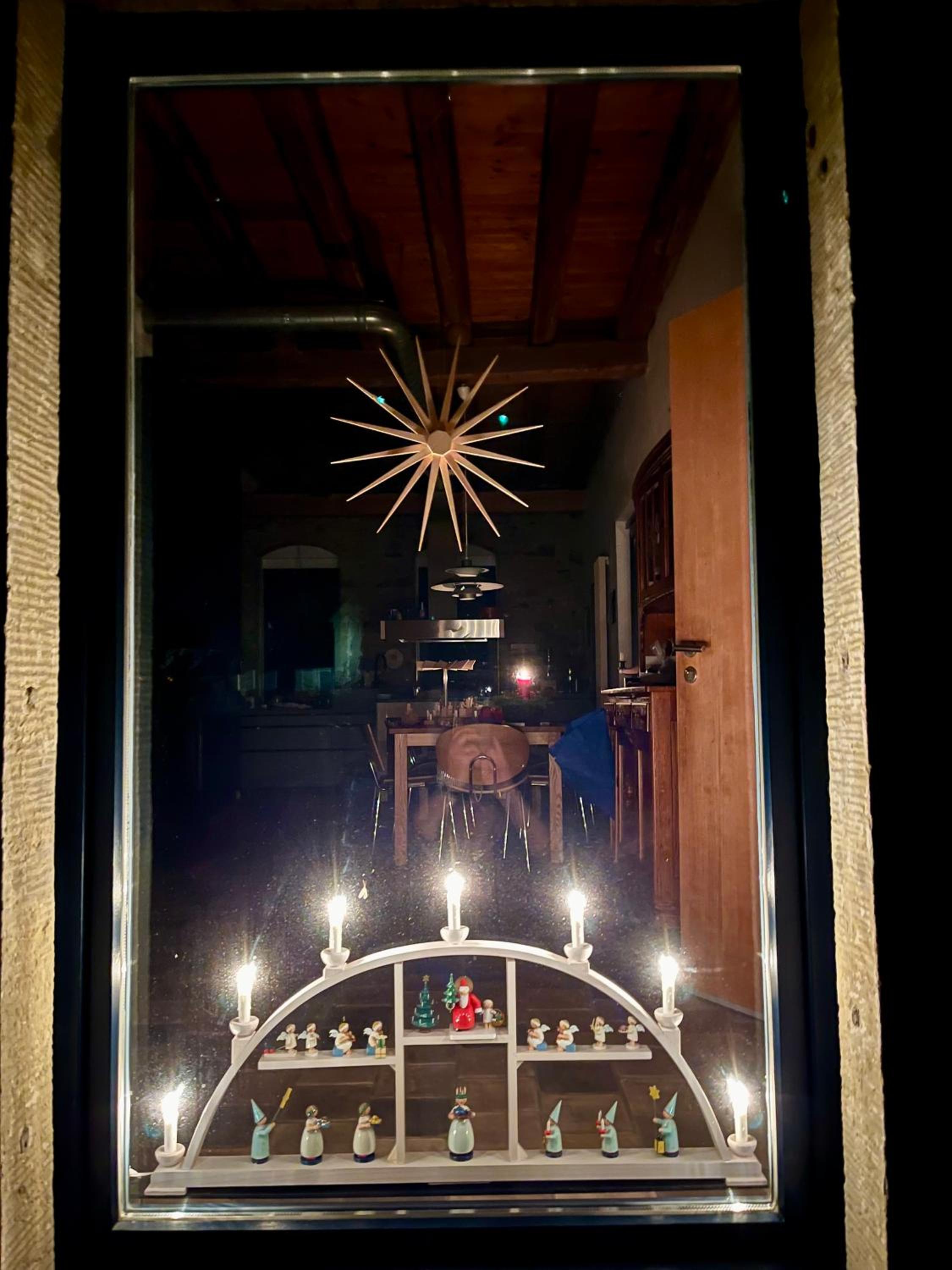 Photo 8