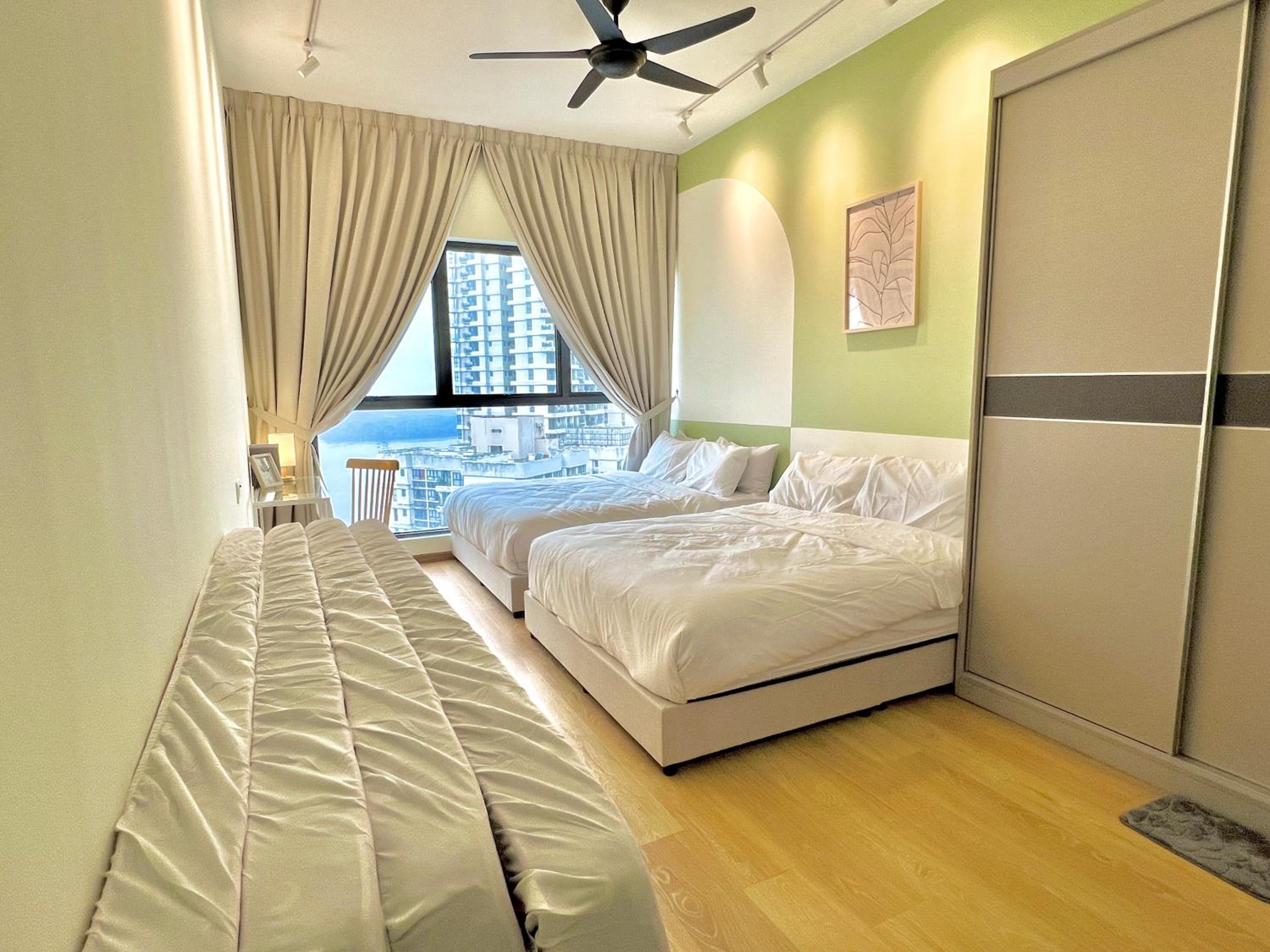 Country Garden Danga Bay Bay Point by R9 HomeStay