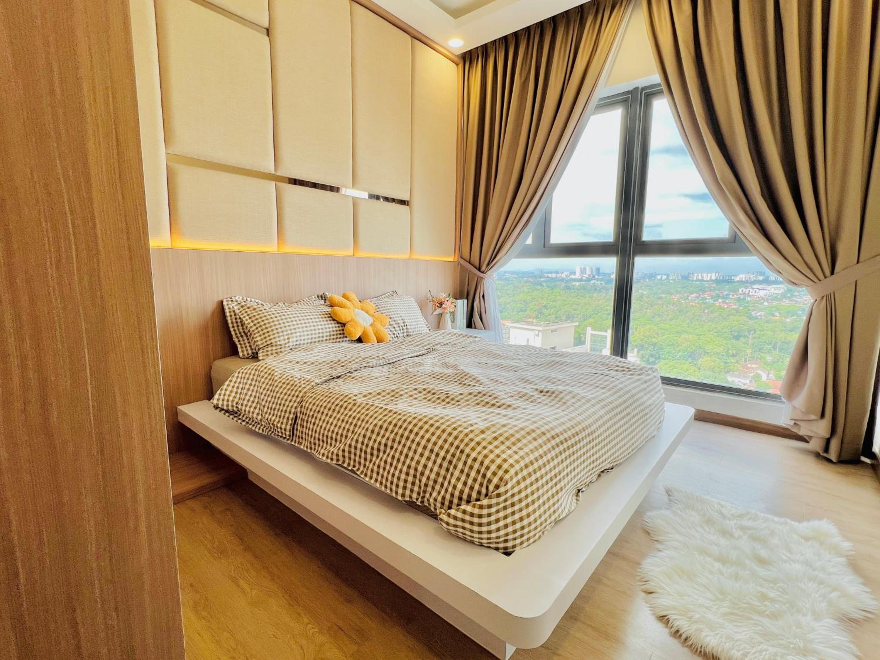Country Garden Danga Bay Bay Point by R9 HomeStay