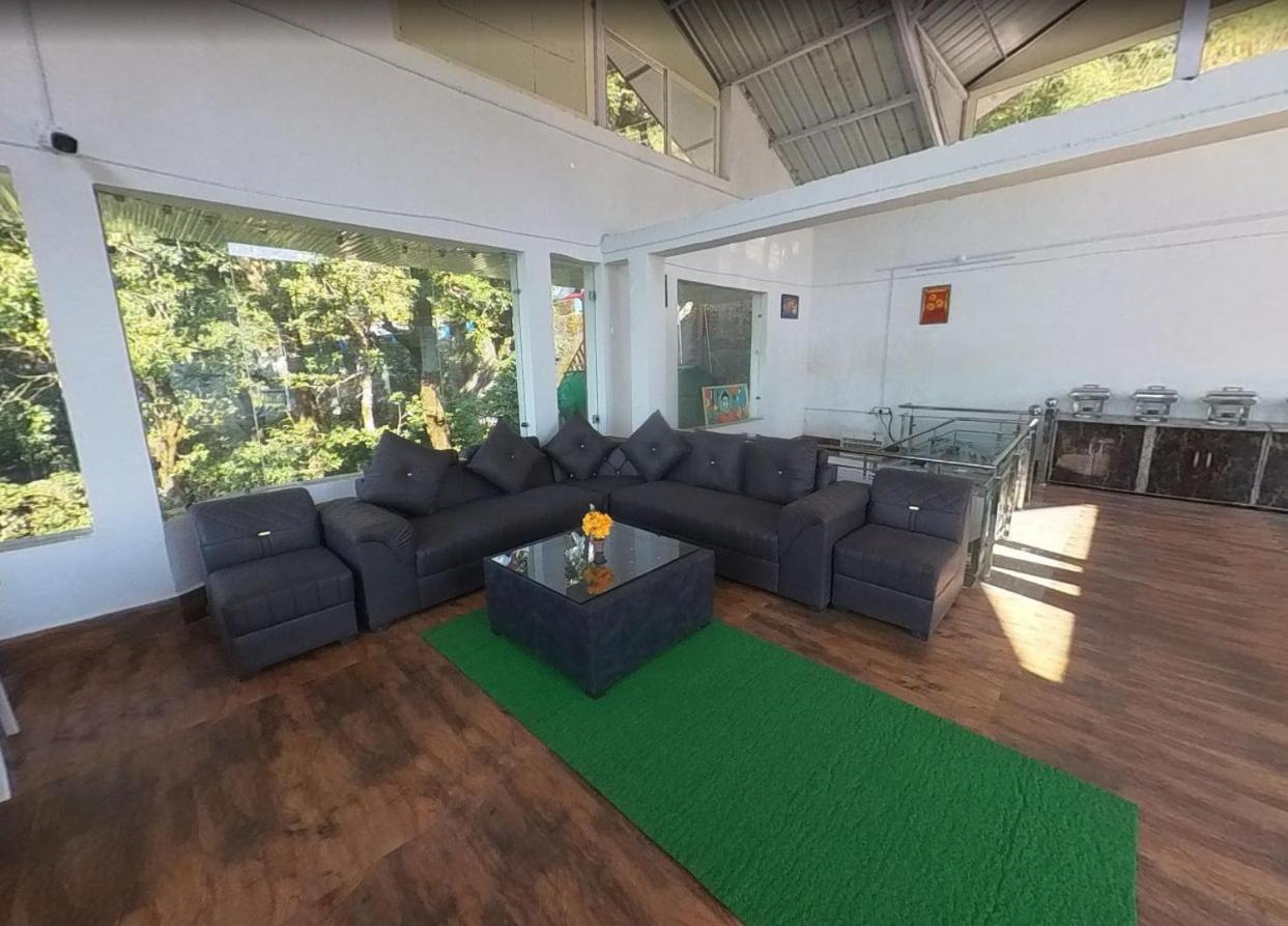 Barowalia villa Dalhousie view 5
