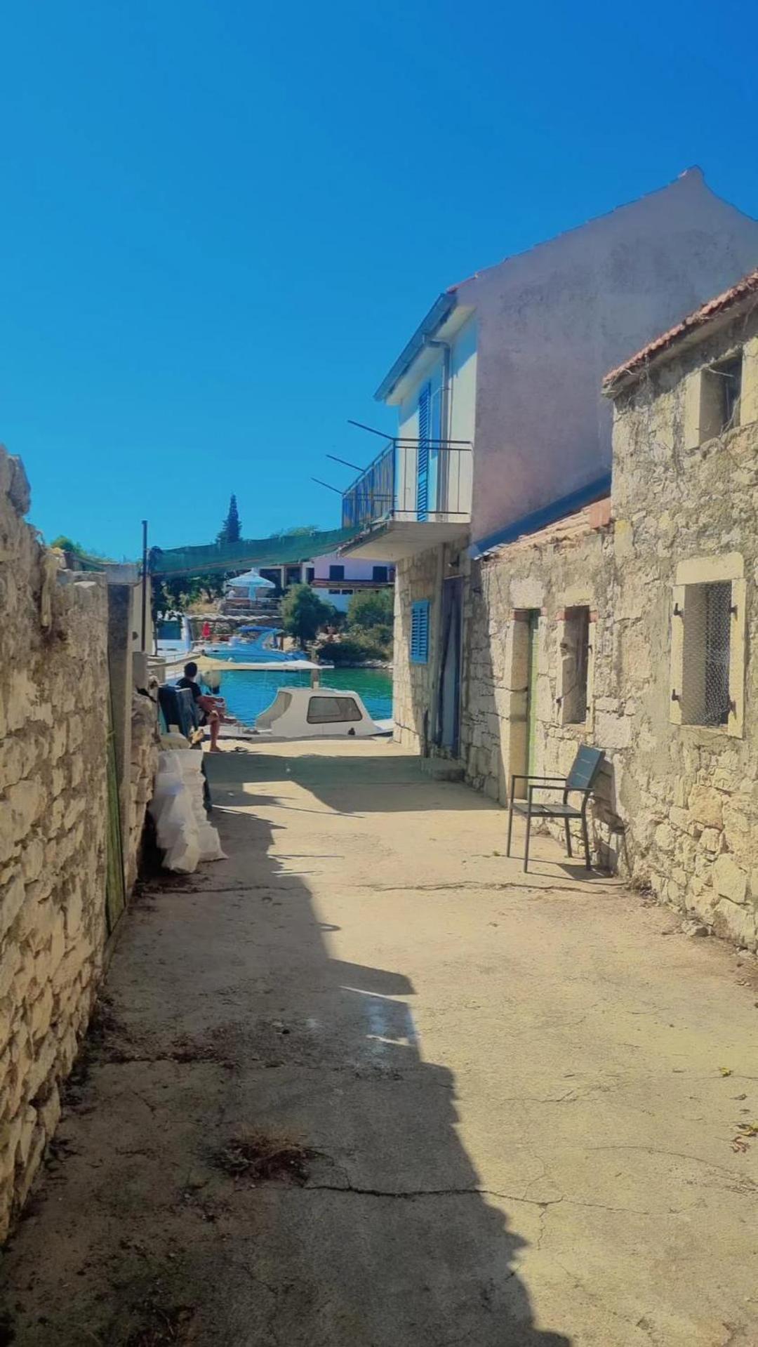 Kamena kuća Kornati - Vrulje view 5