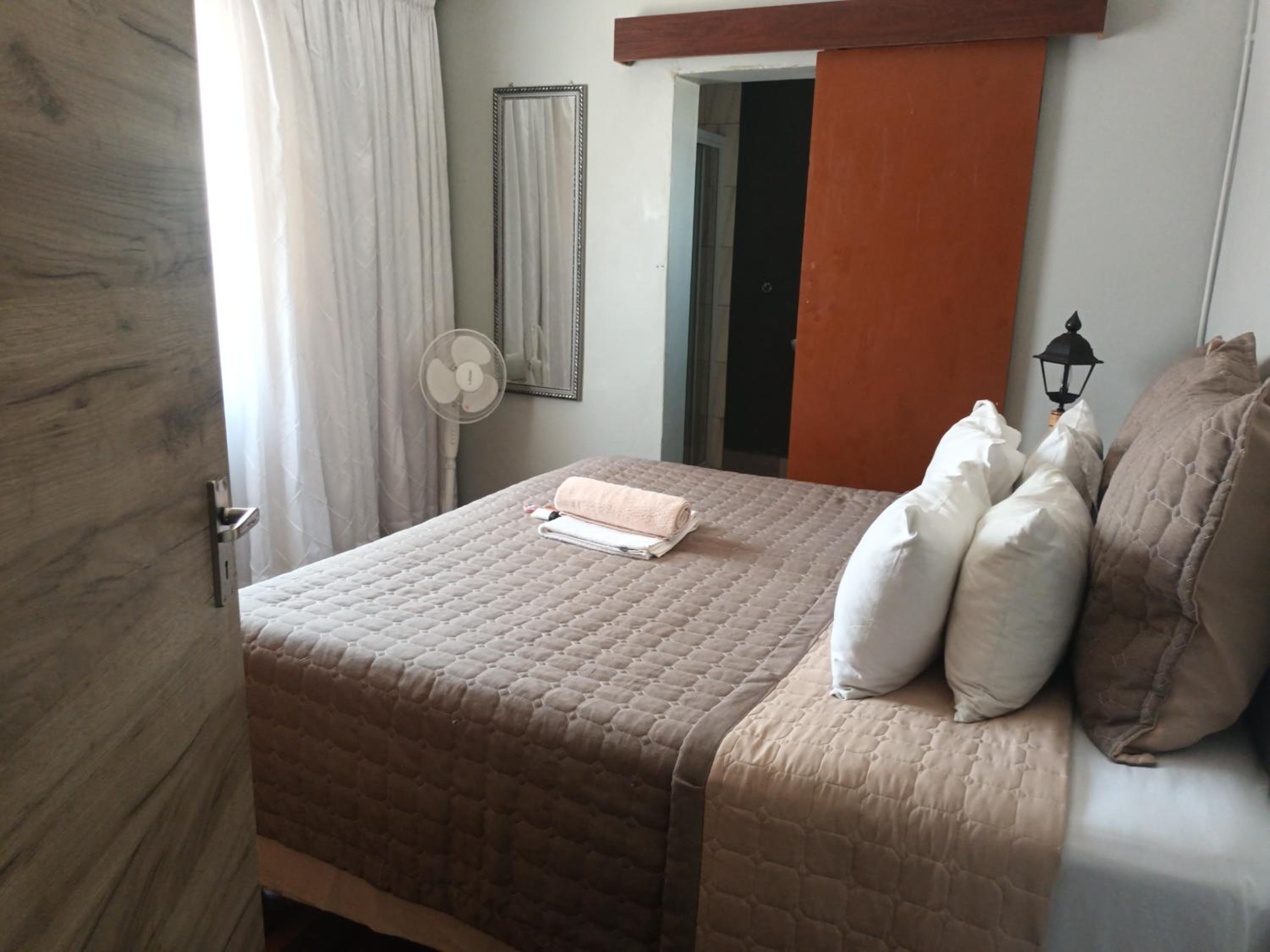 Mrakes Guesthouse