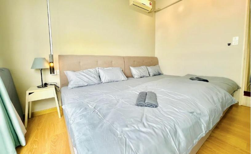 Country Garden Danga Bay Bay Laurel by R9 HomeStay