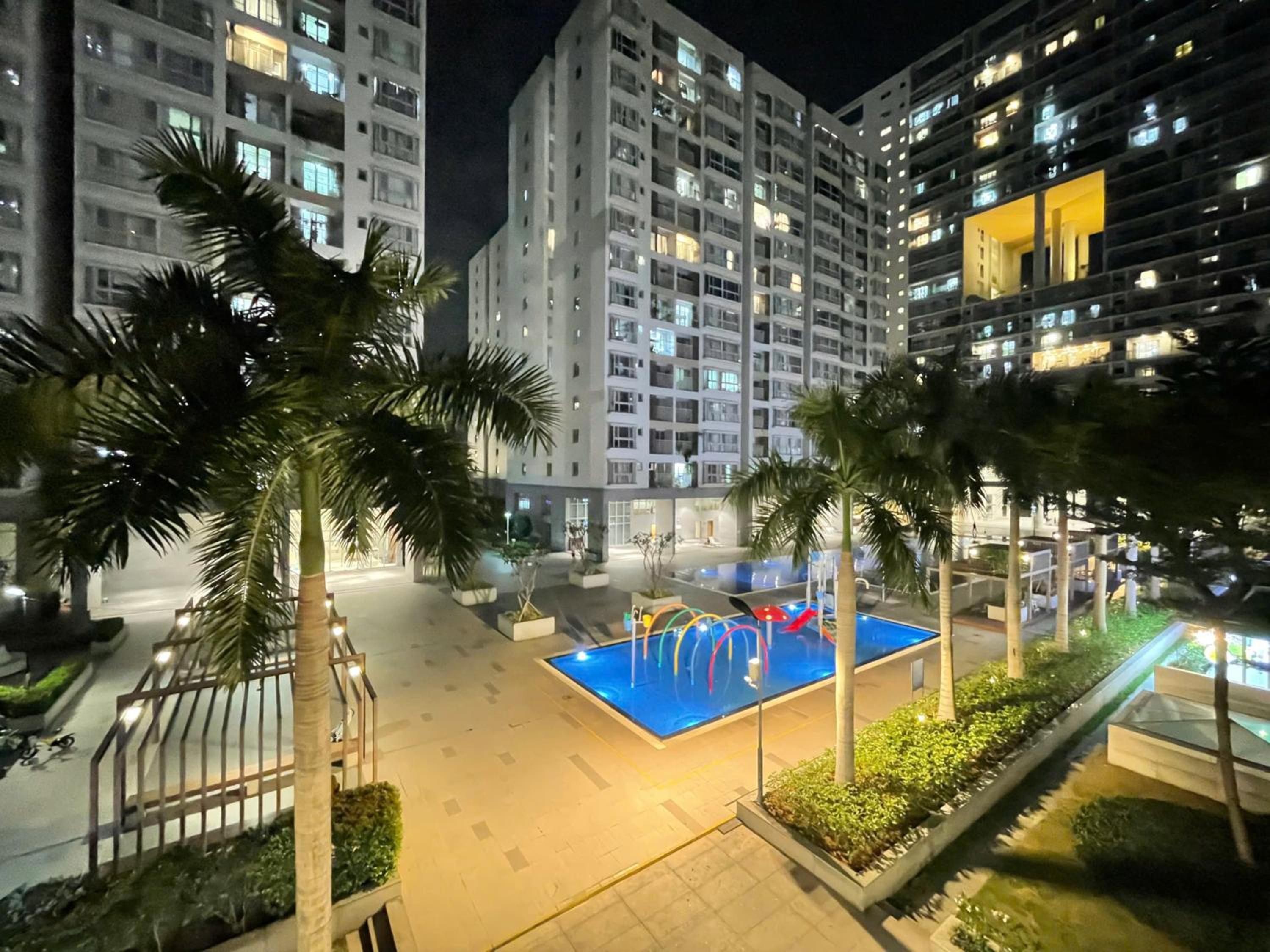 Cozy 3-BR in the center of District 7