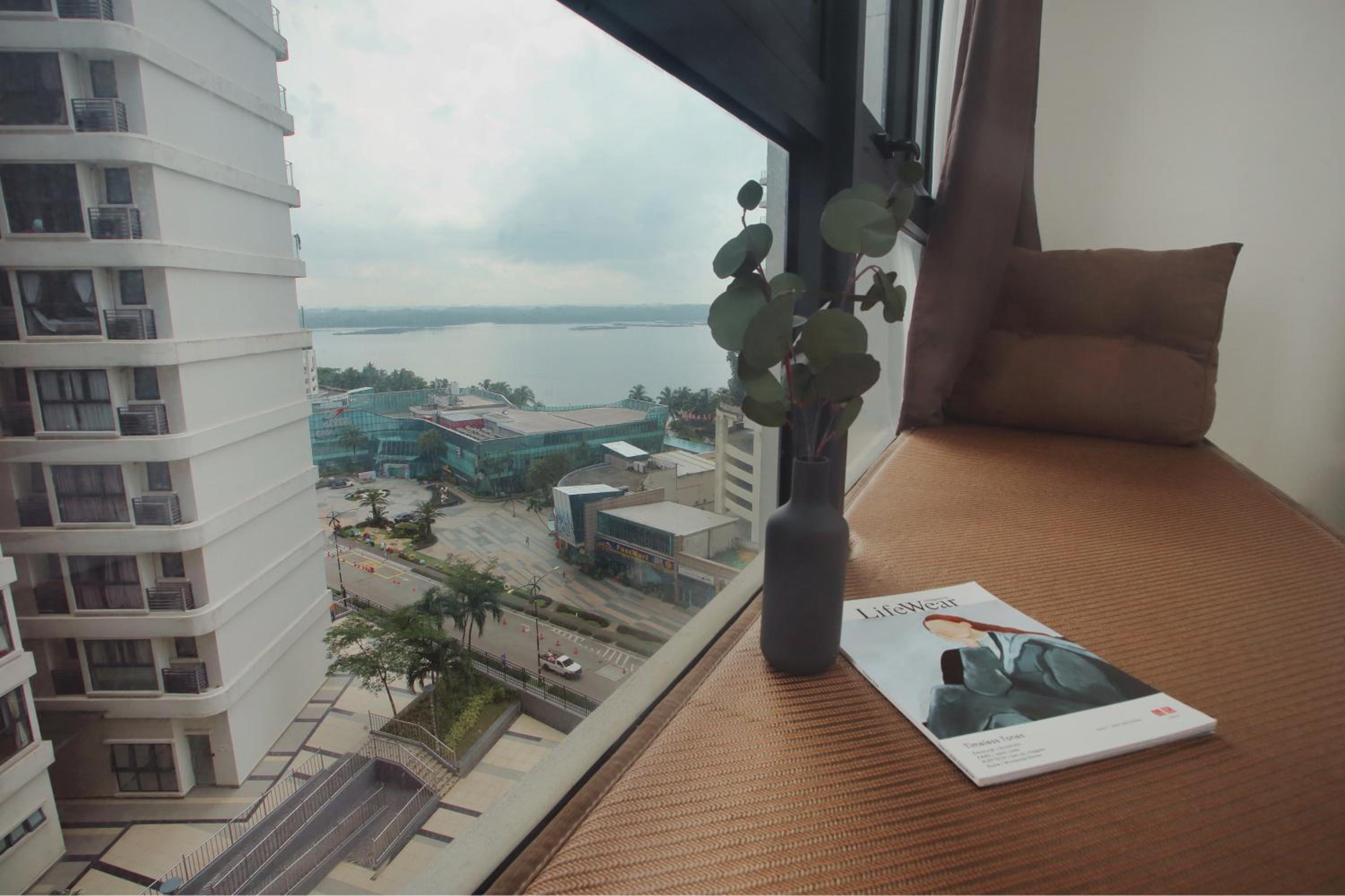 Danga Bay - 2BR Timber Lounge - Dryer