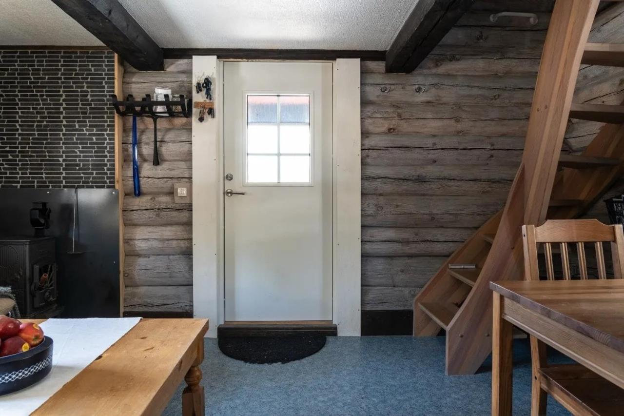 Wood stove | Cross-country & Snowmobile trails view 3