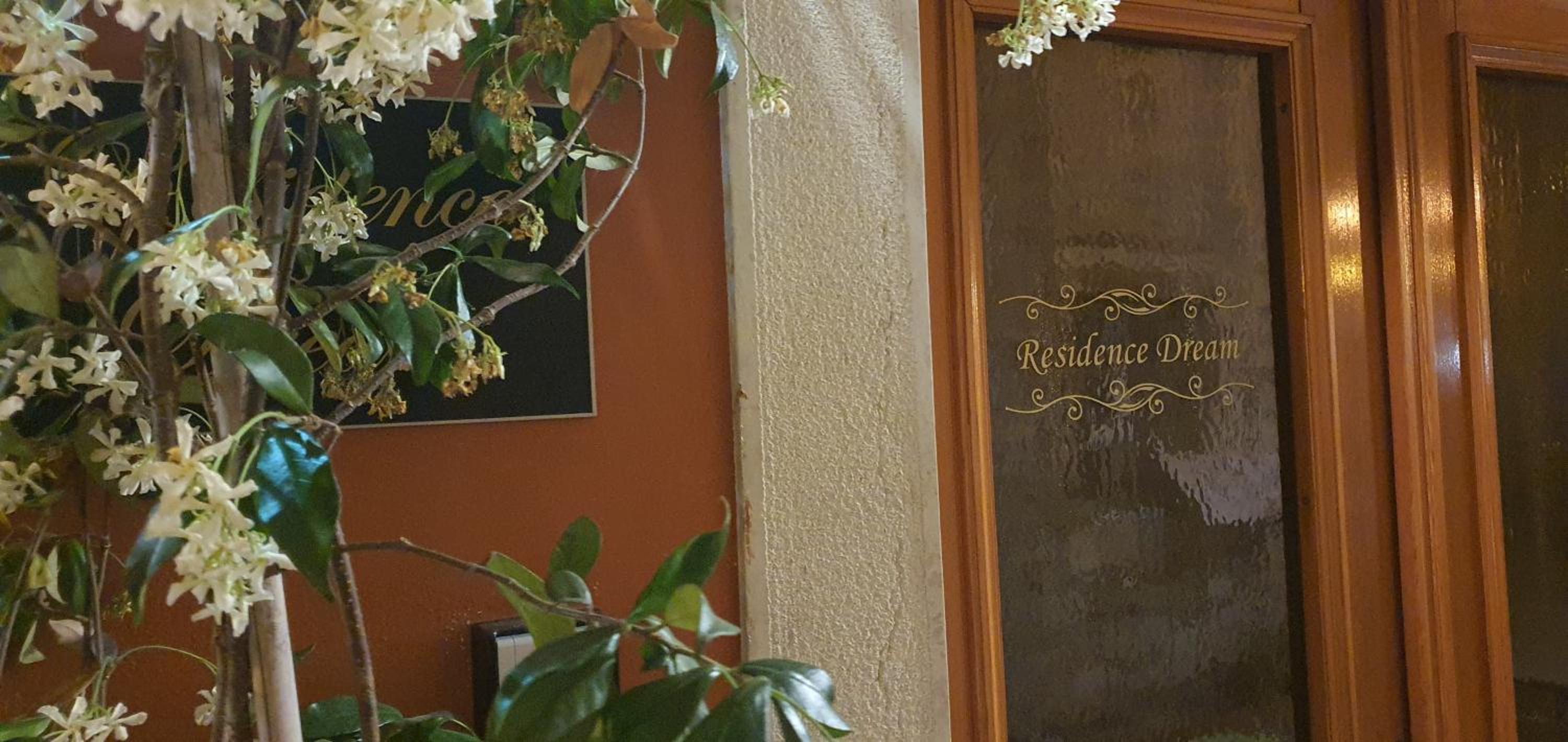 Hotel Residence Dream - Image 1