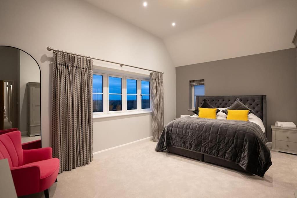 Grange House - Sleeps 24 view 4