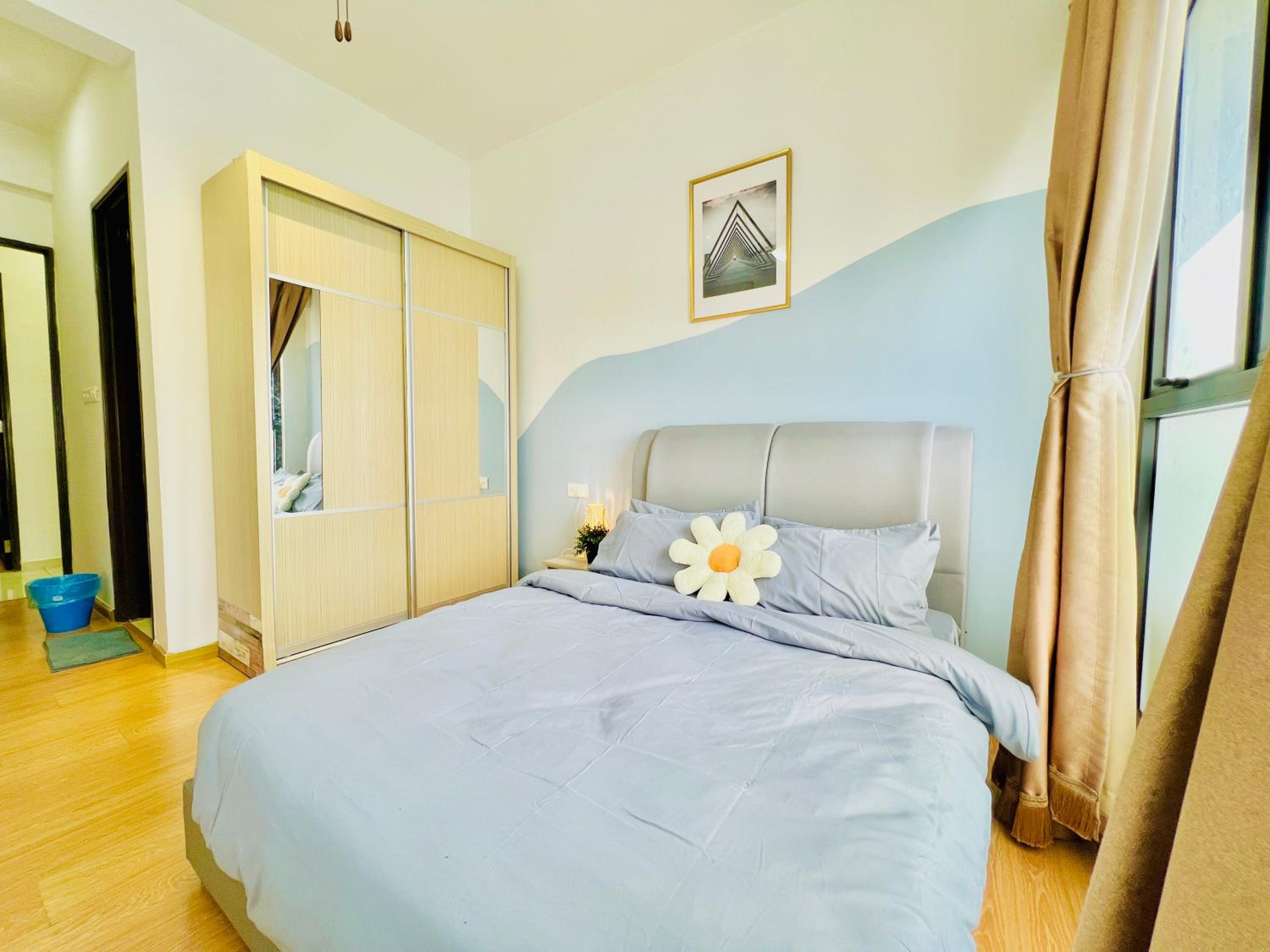 Country Garden Danga Bay Bay Laurel by R9 HomeStay
