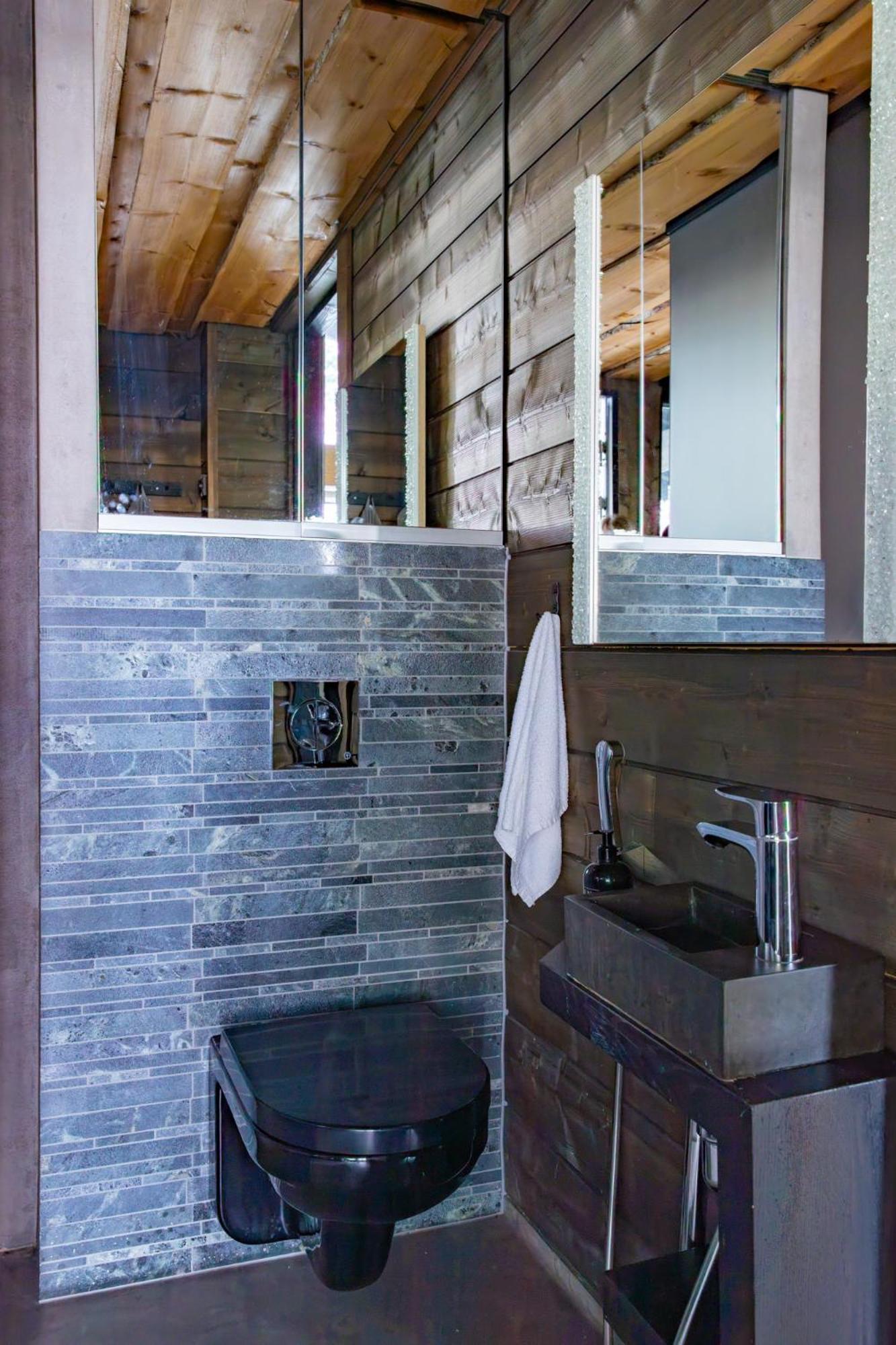 Luxury guesthouse, beachfront sauna