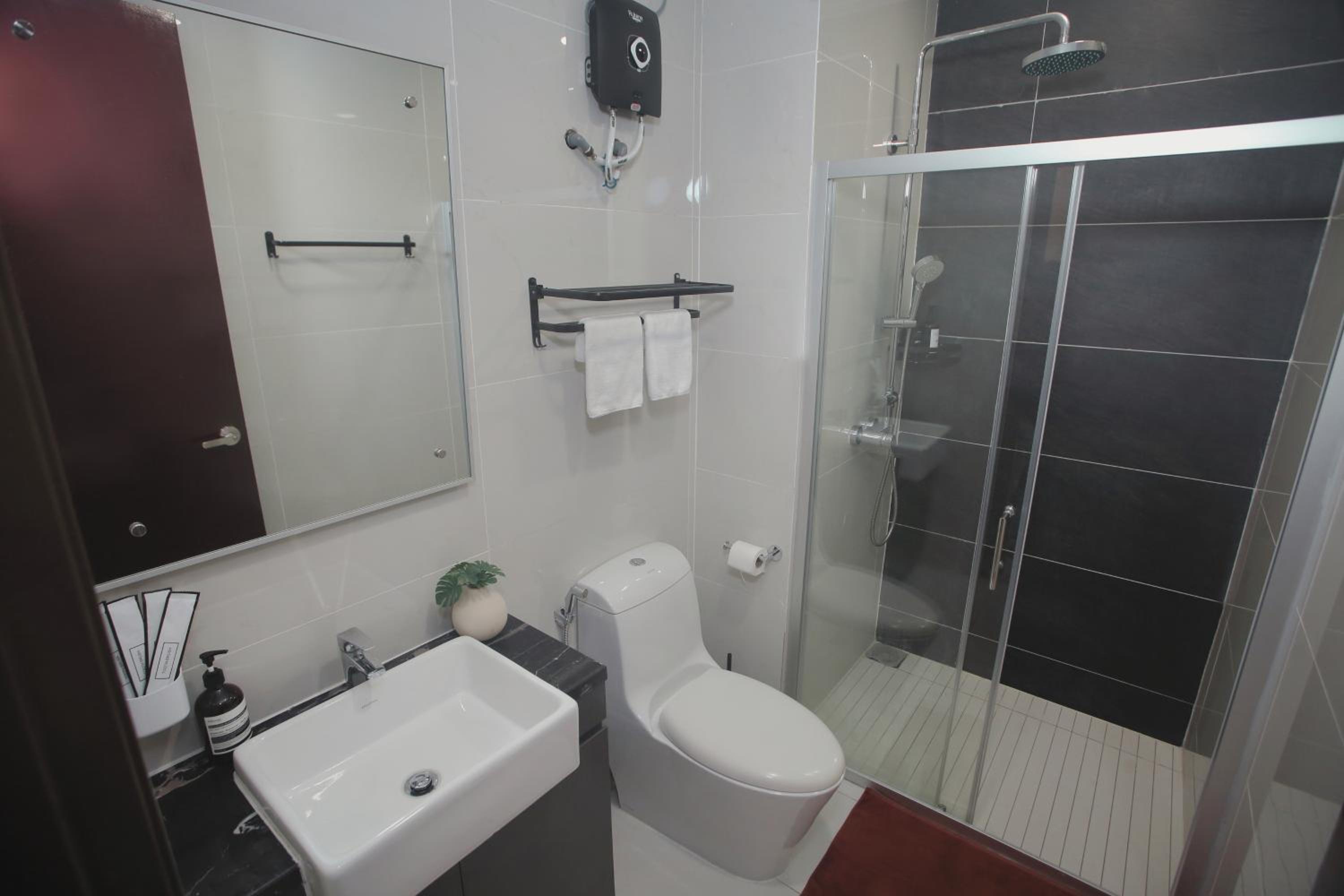 Danga Bay - 2BR Timber Lounge - Dryer