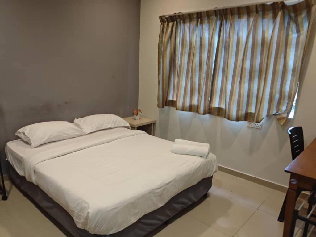 1 Jalan Jaya 7, walking distance to HUKM