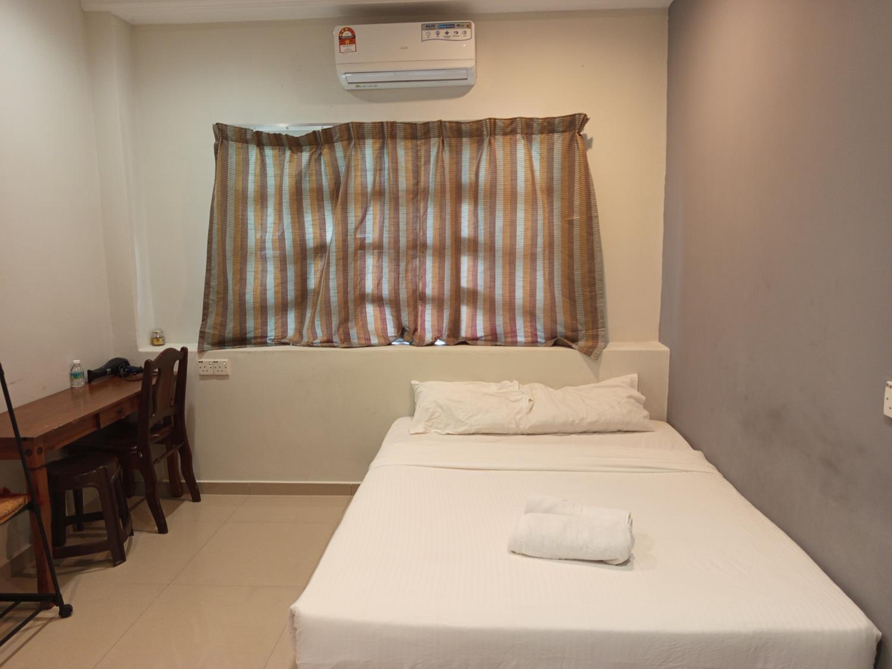 1 Jalan Jaya 7, walking distance to HUKM