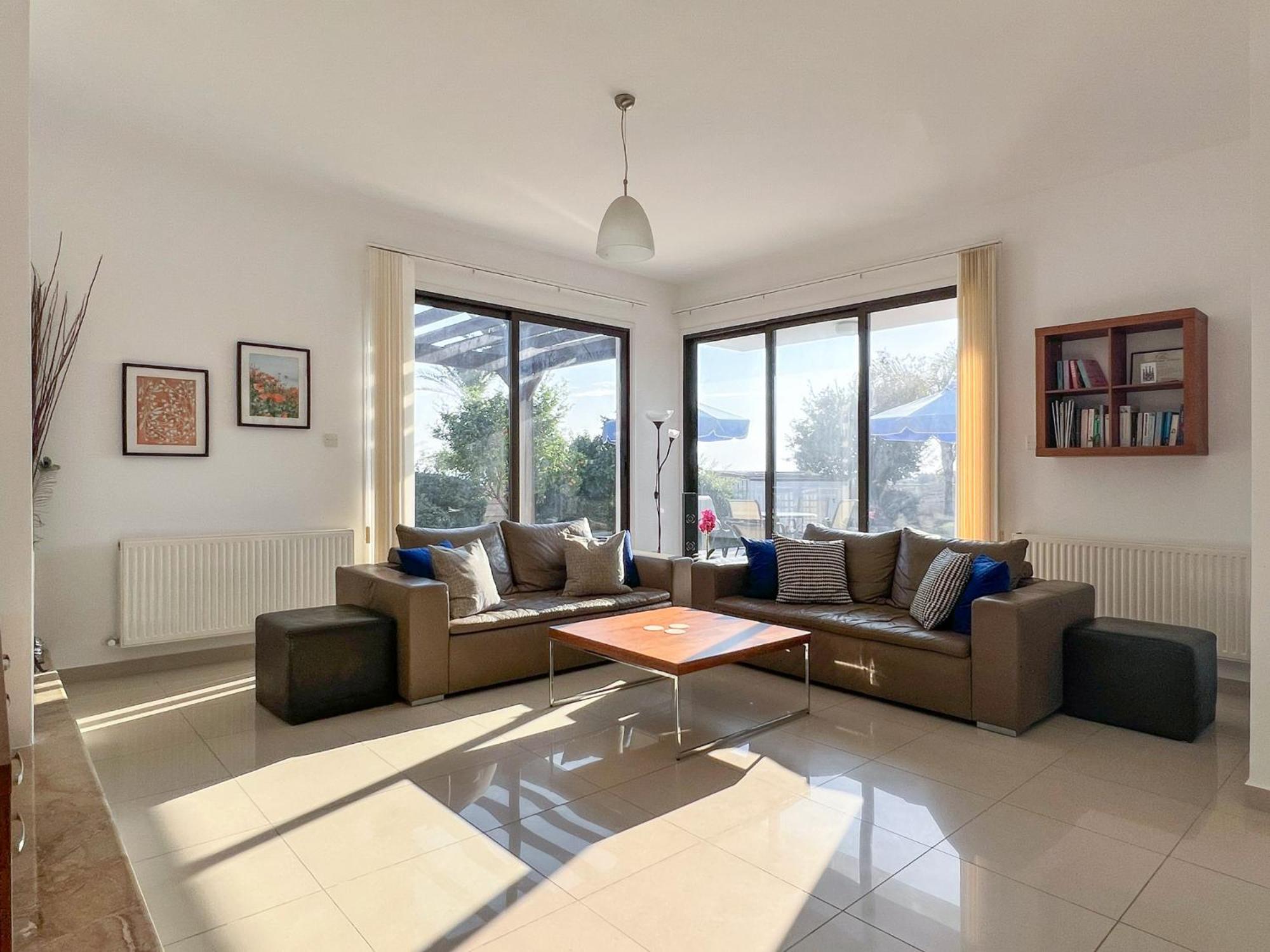 Villa Aris