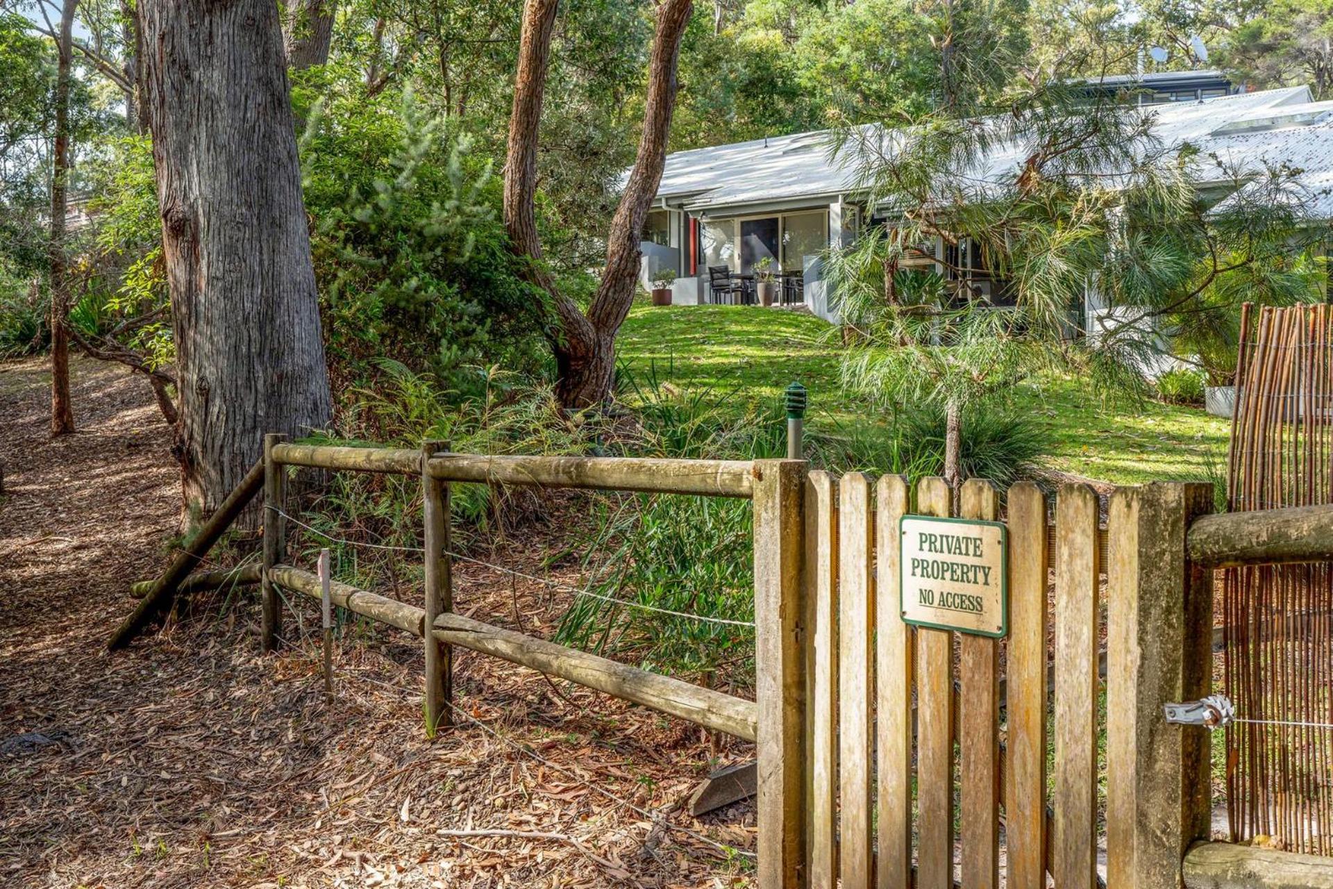 Hyams Beach Haven, Hyams Beach