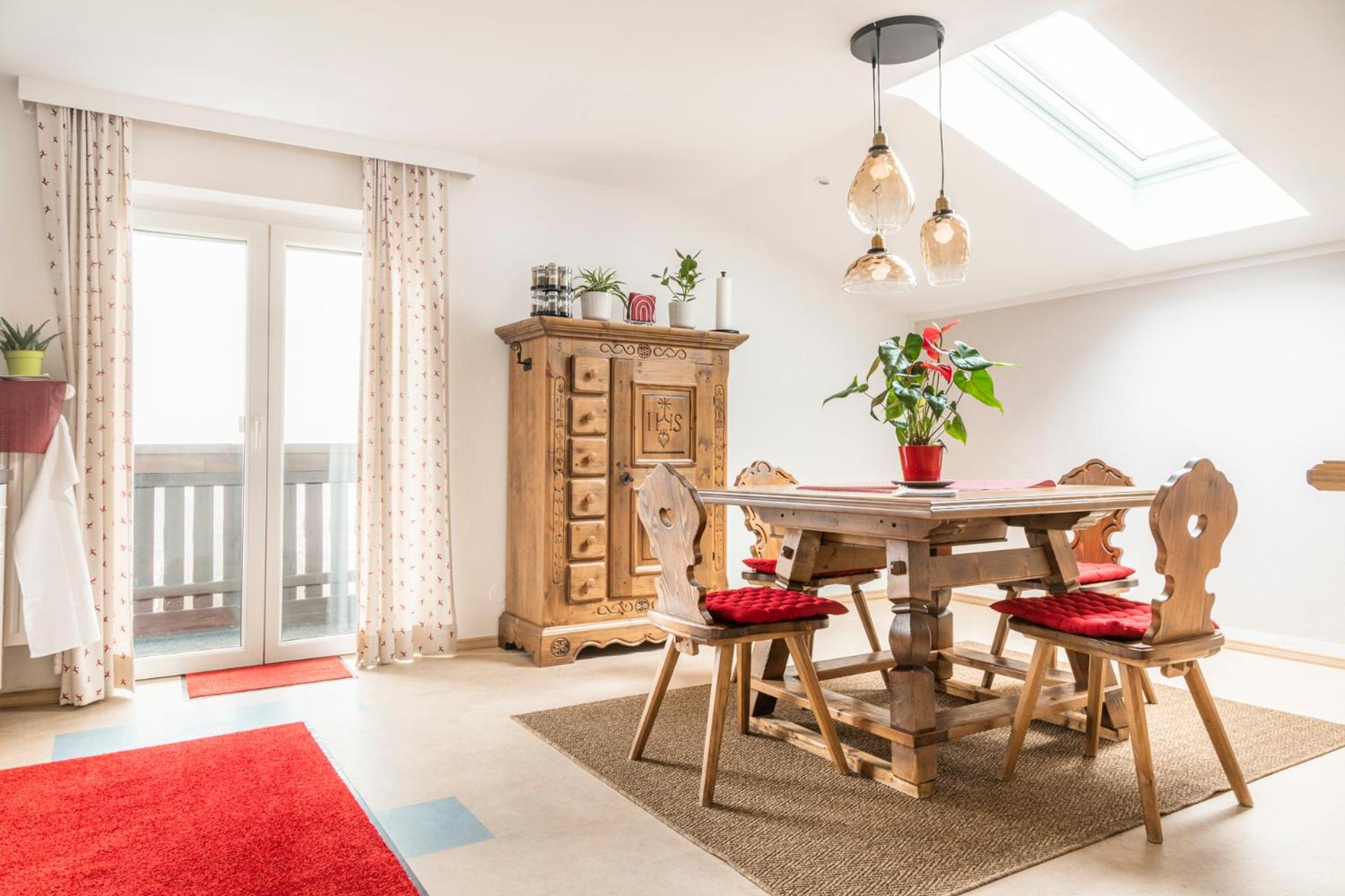 Stadtbauernhof Salzburg - Ferienwohnung - Gut Unterleithen - farm & the city