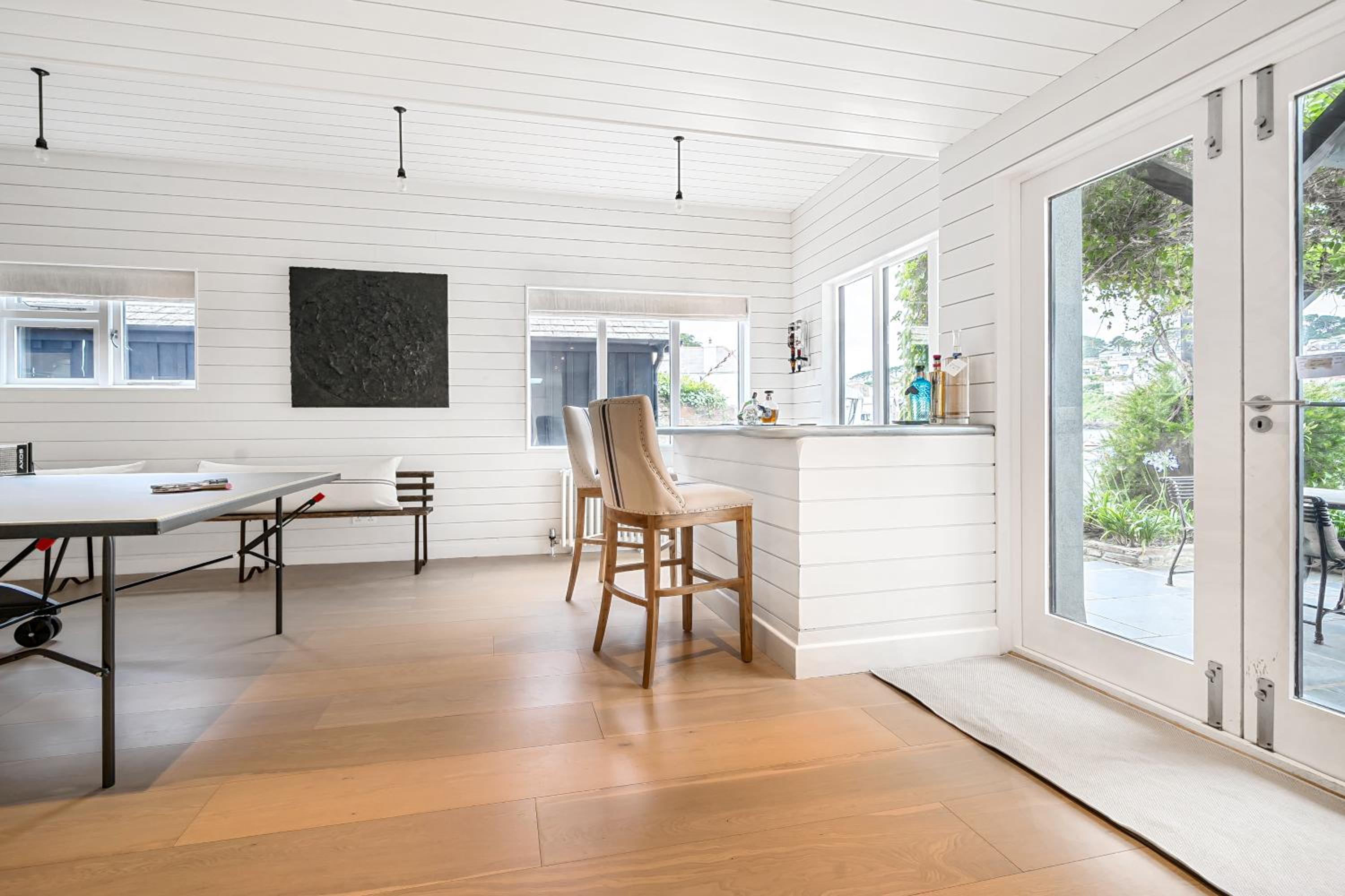 Waterside House - Luxurious waterside retreat overlooking Fowey Harbour with beach access & table tennis