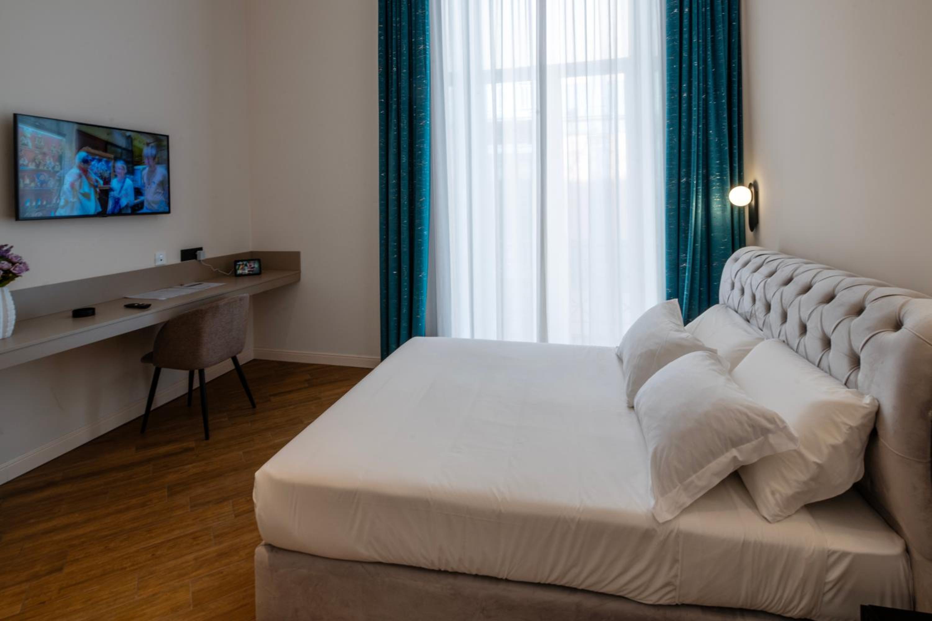 Maison Toledo Suites