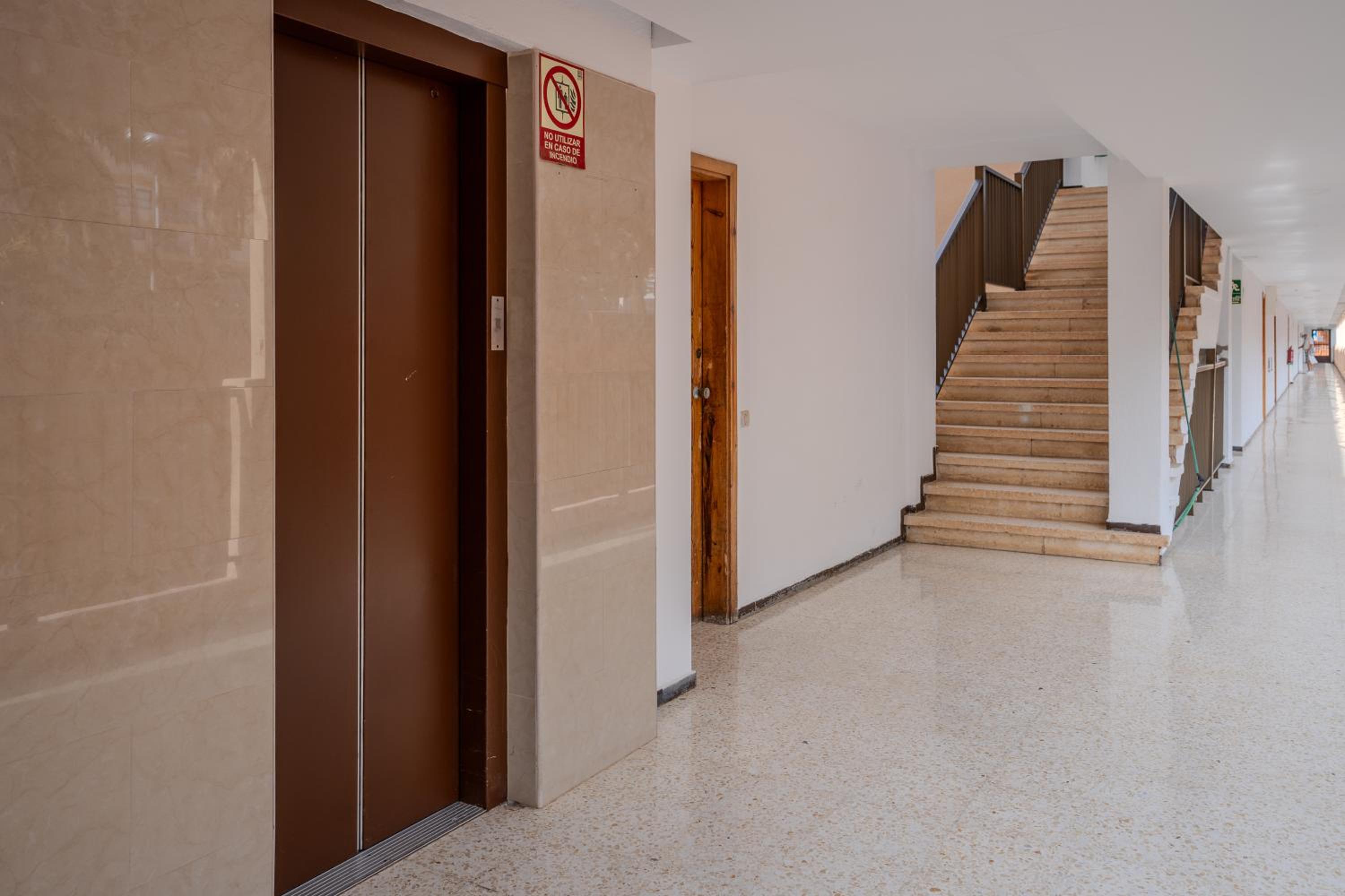 Central Los Cristianos Apartment with Pool Near Beach - Cris Sol view 5