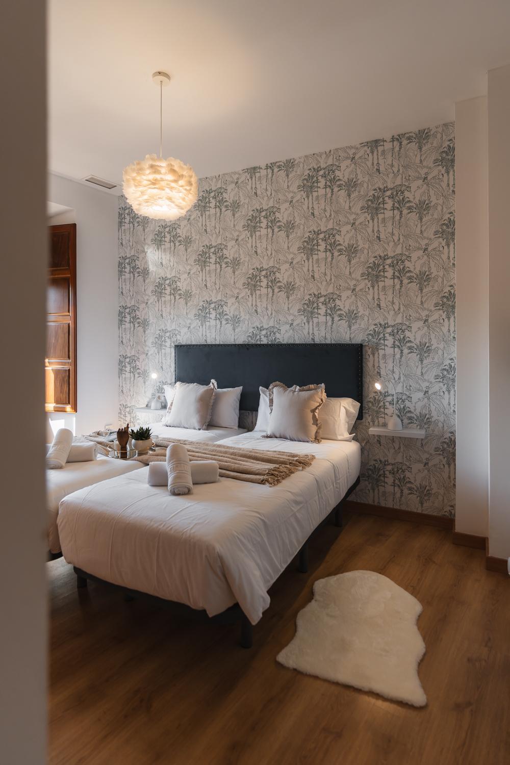 tuGuest Bib Rambla Aparments