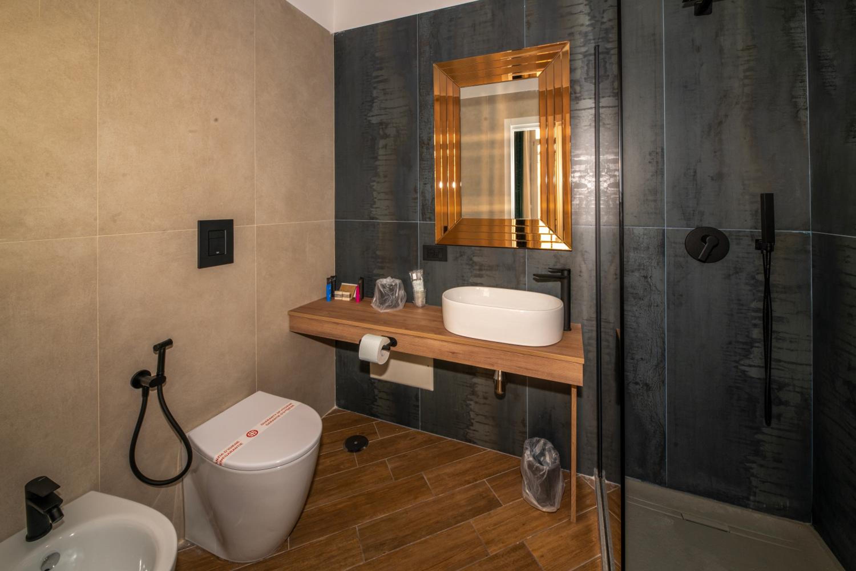 Maison Toledo Suites