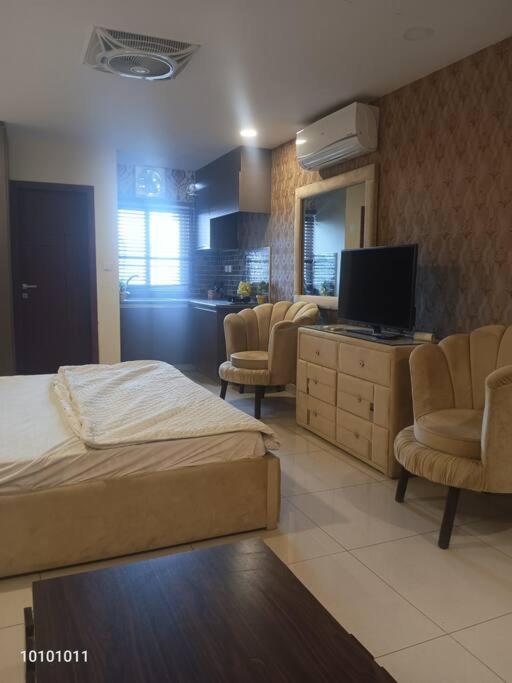 hotel room