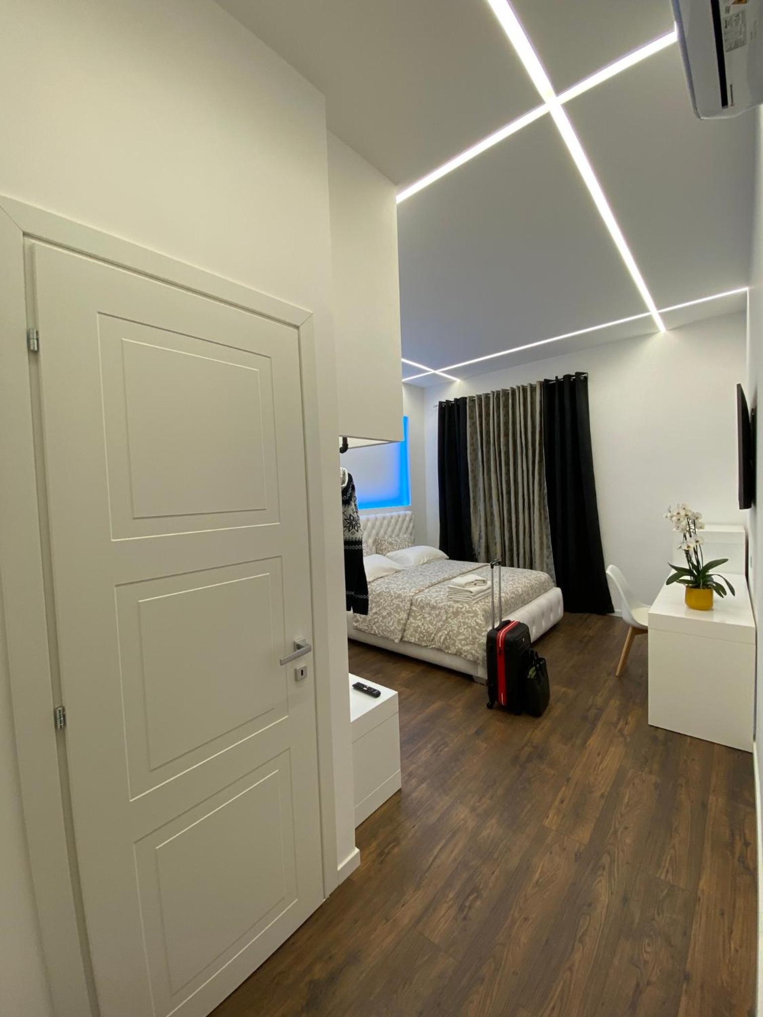 Vatican G&G Suites