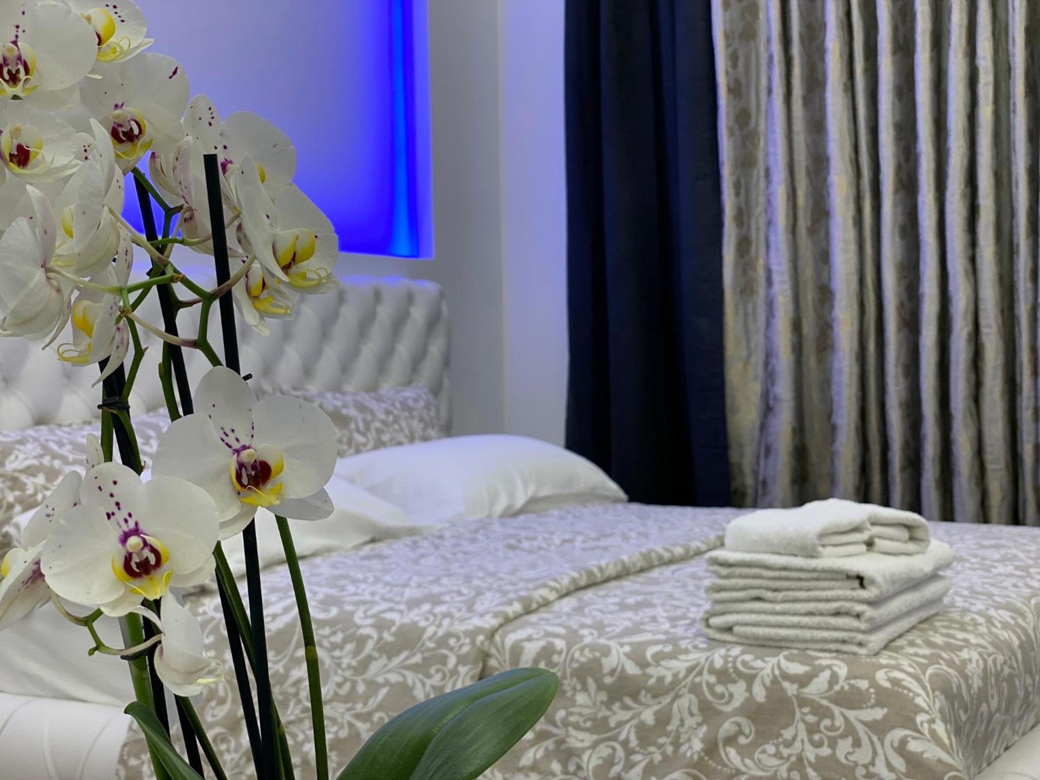 Vatican G&G Suites