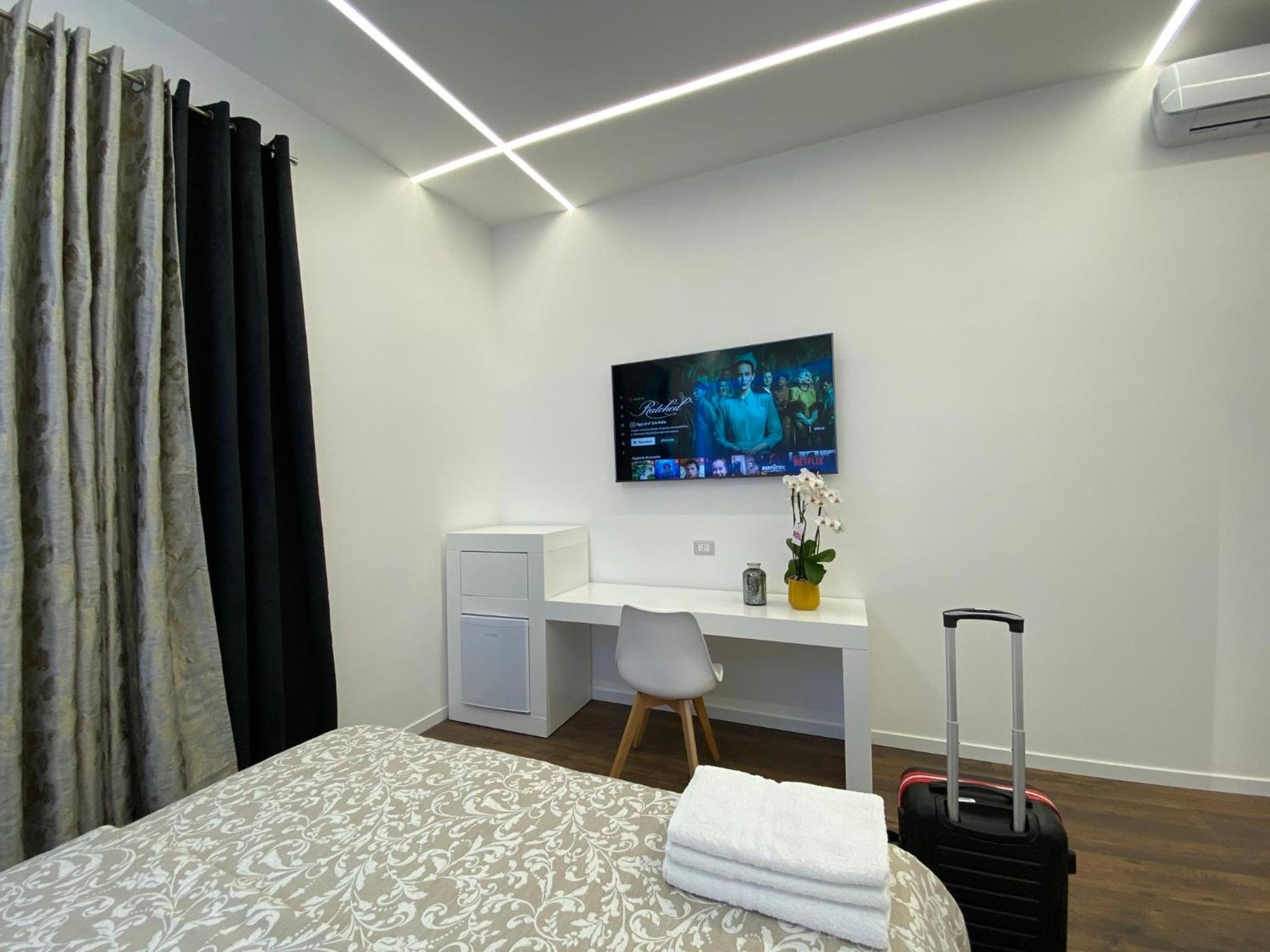 Vatican G&G Suites