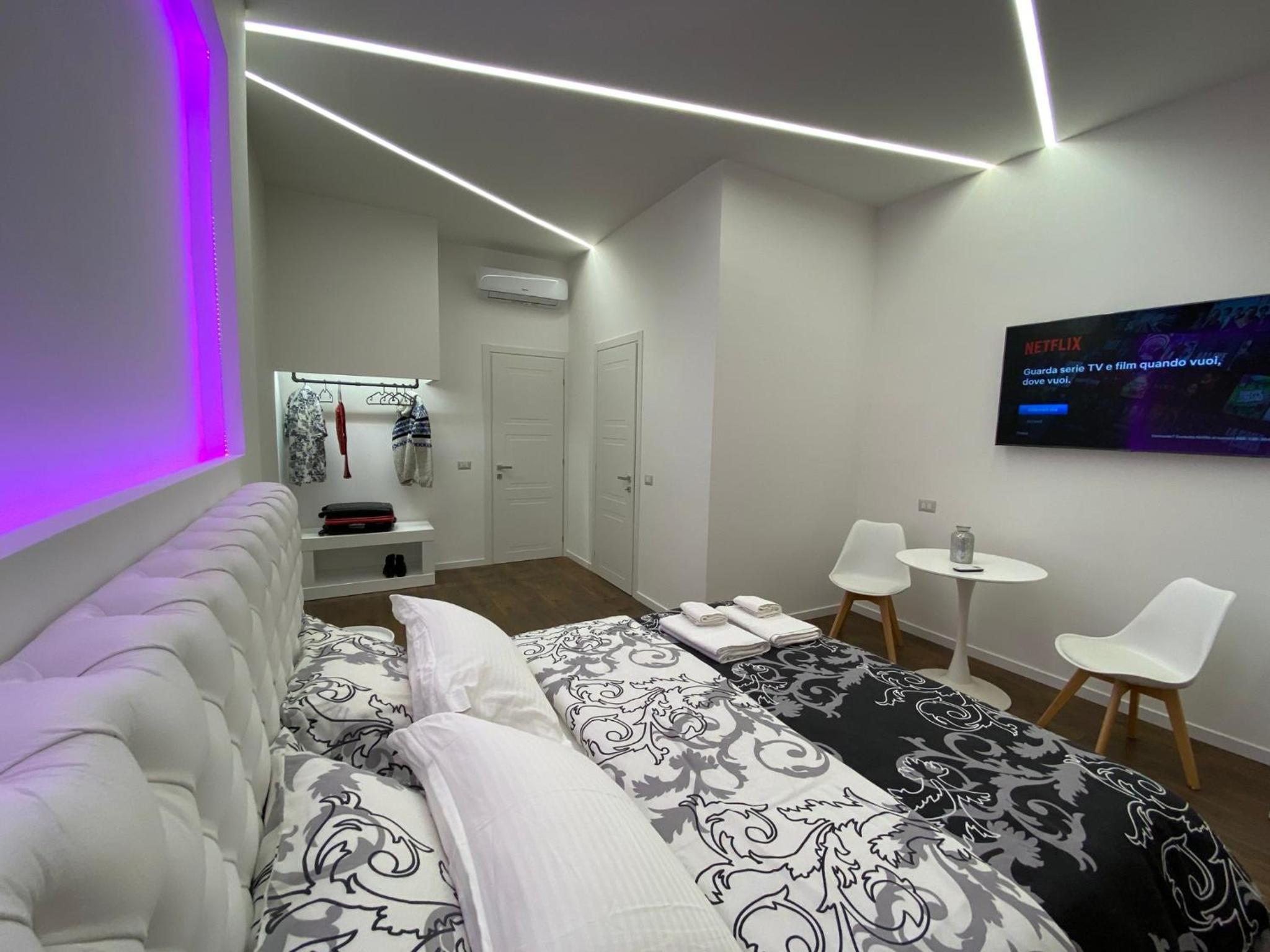 Vatican G&G Suites