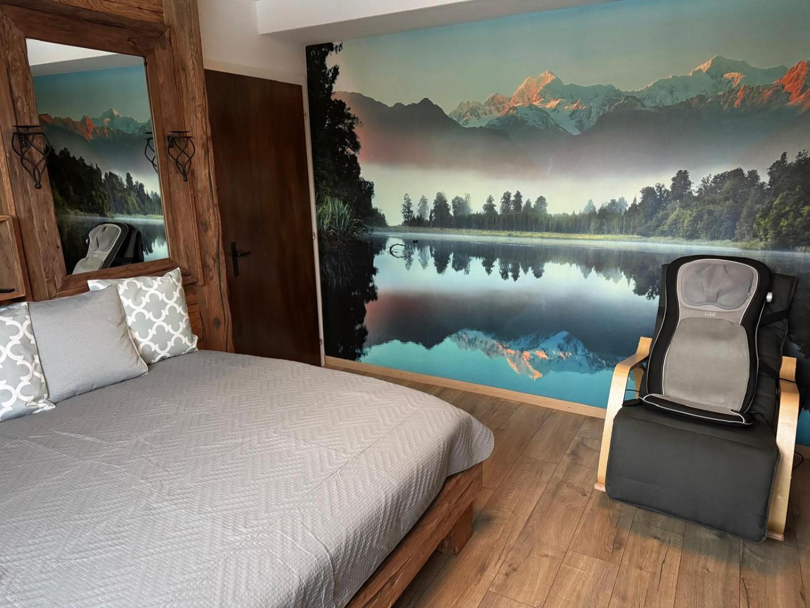 Exklusives Berg-Bijou mit Bergblick mit privaten Wellnessbereich Hot Tube und Sauna -Hunde herzlich Willkommen mit eingezäunten Grundstück