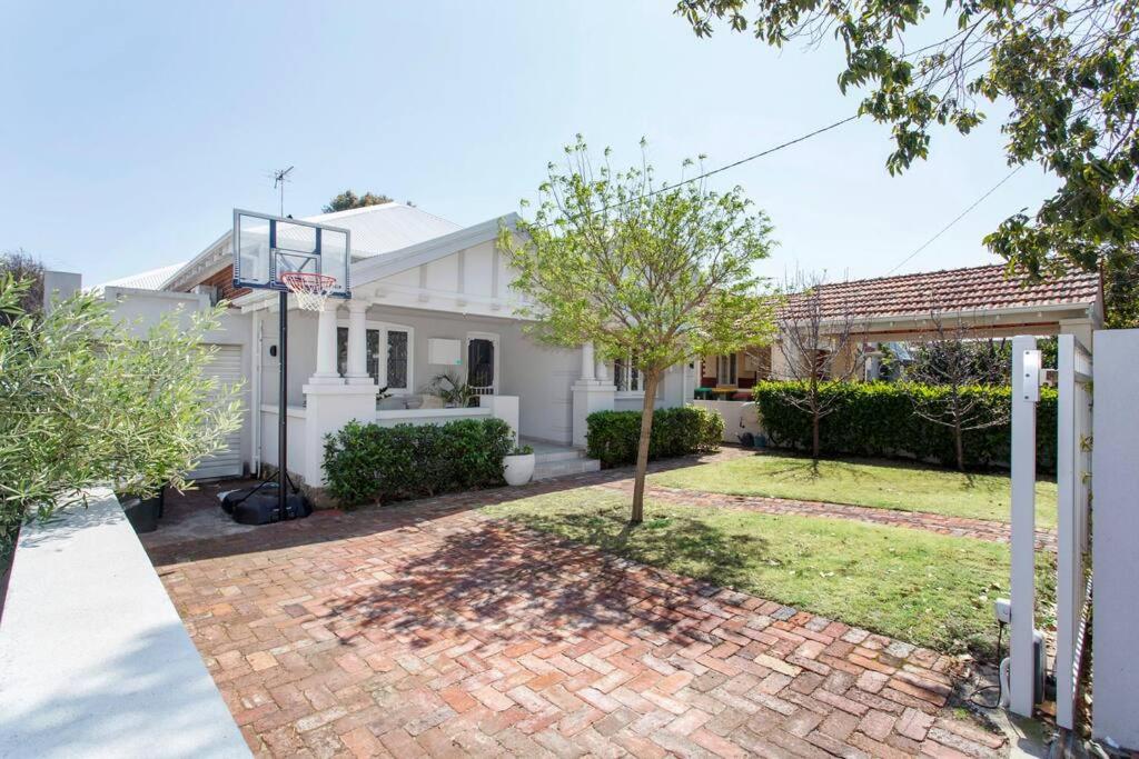 Perth's Family Retreat