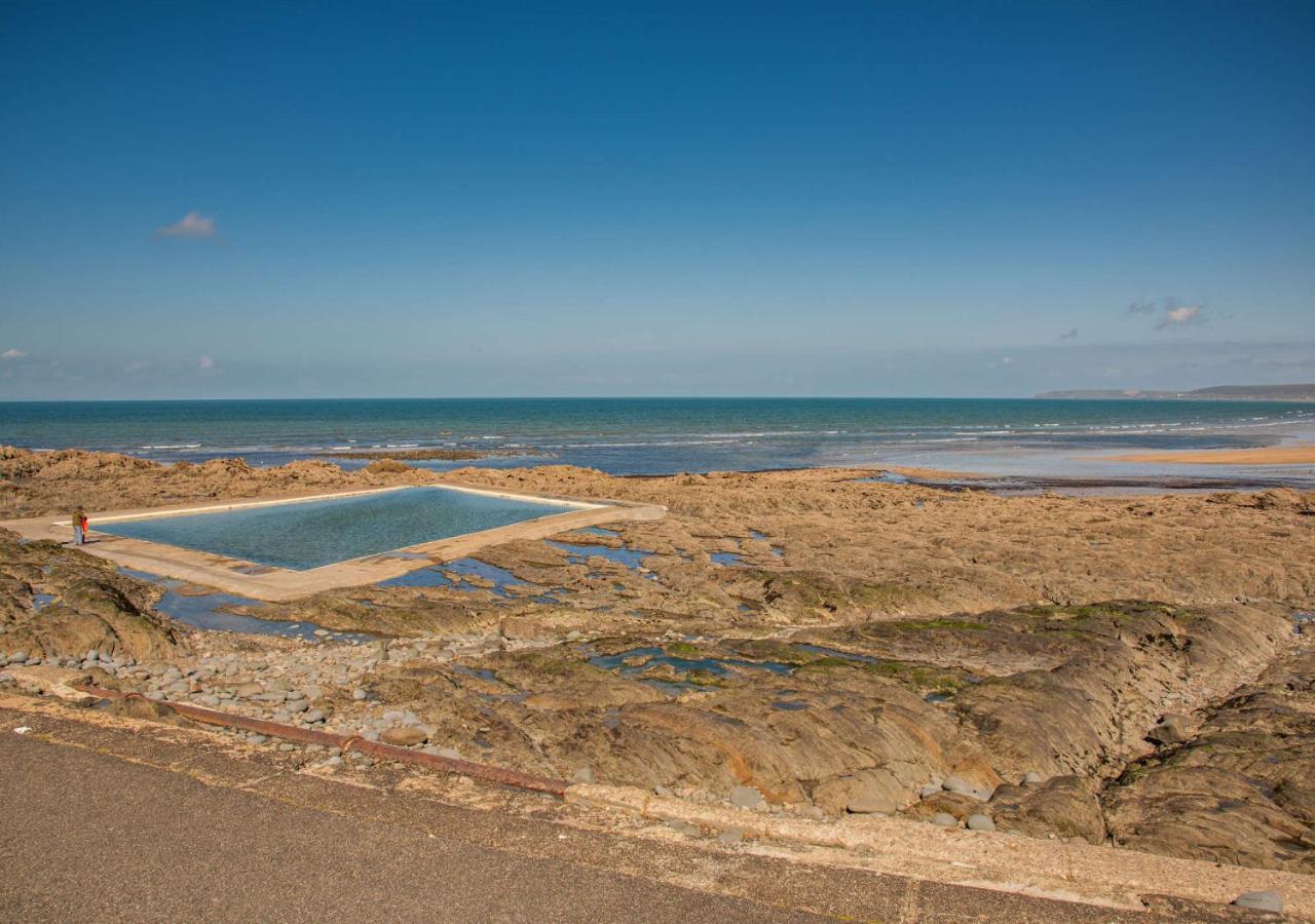2 Bed in Westward Ho oc-w28999
