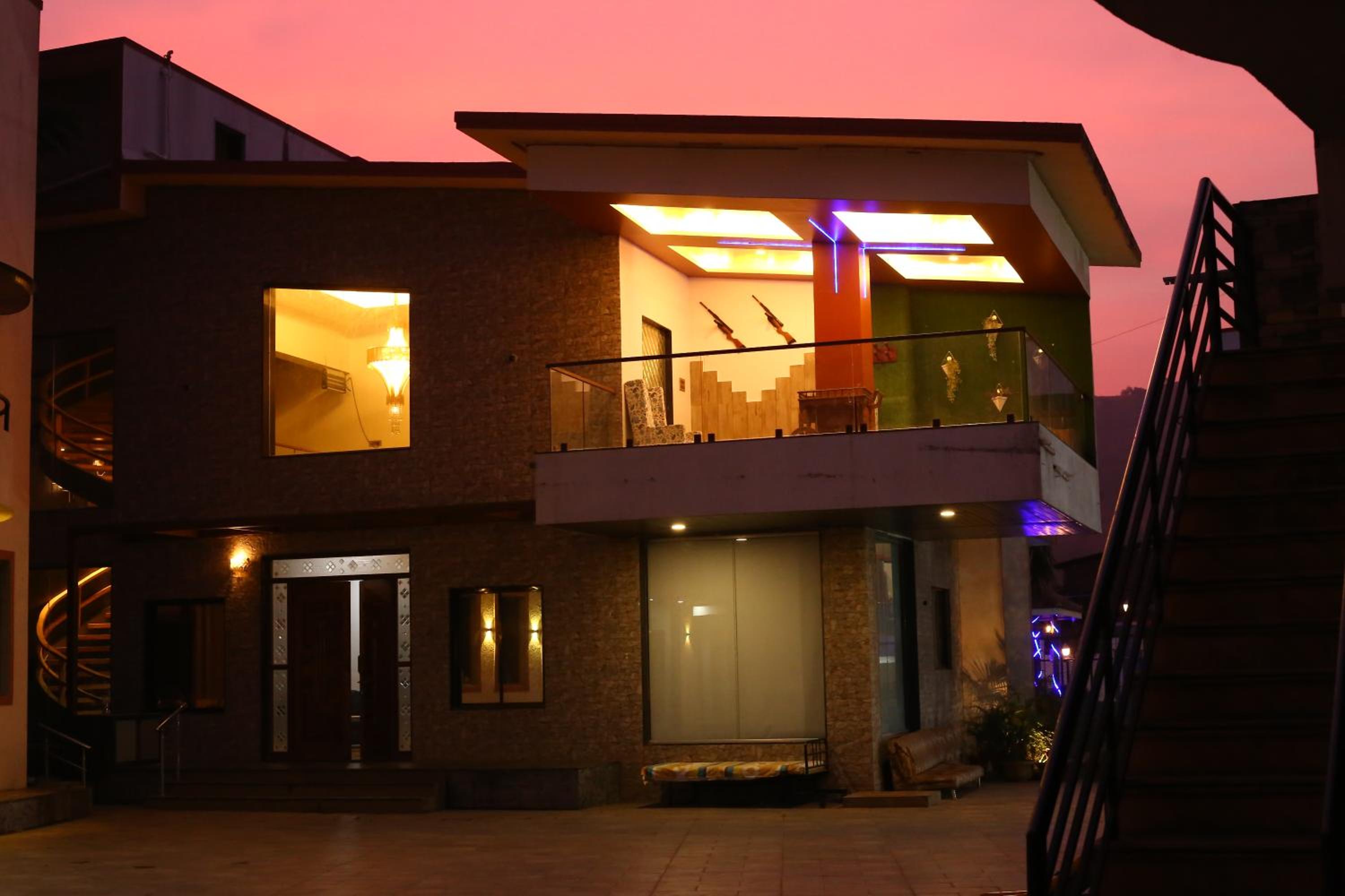 Photo 9