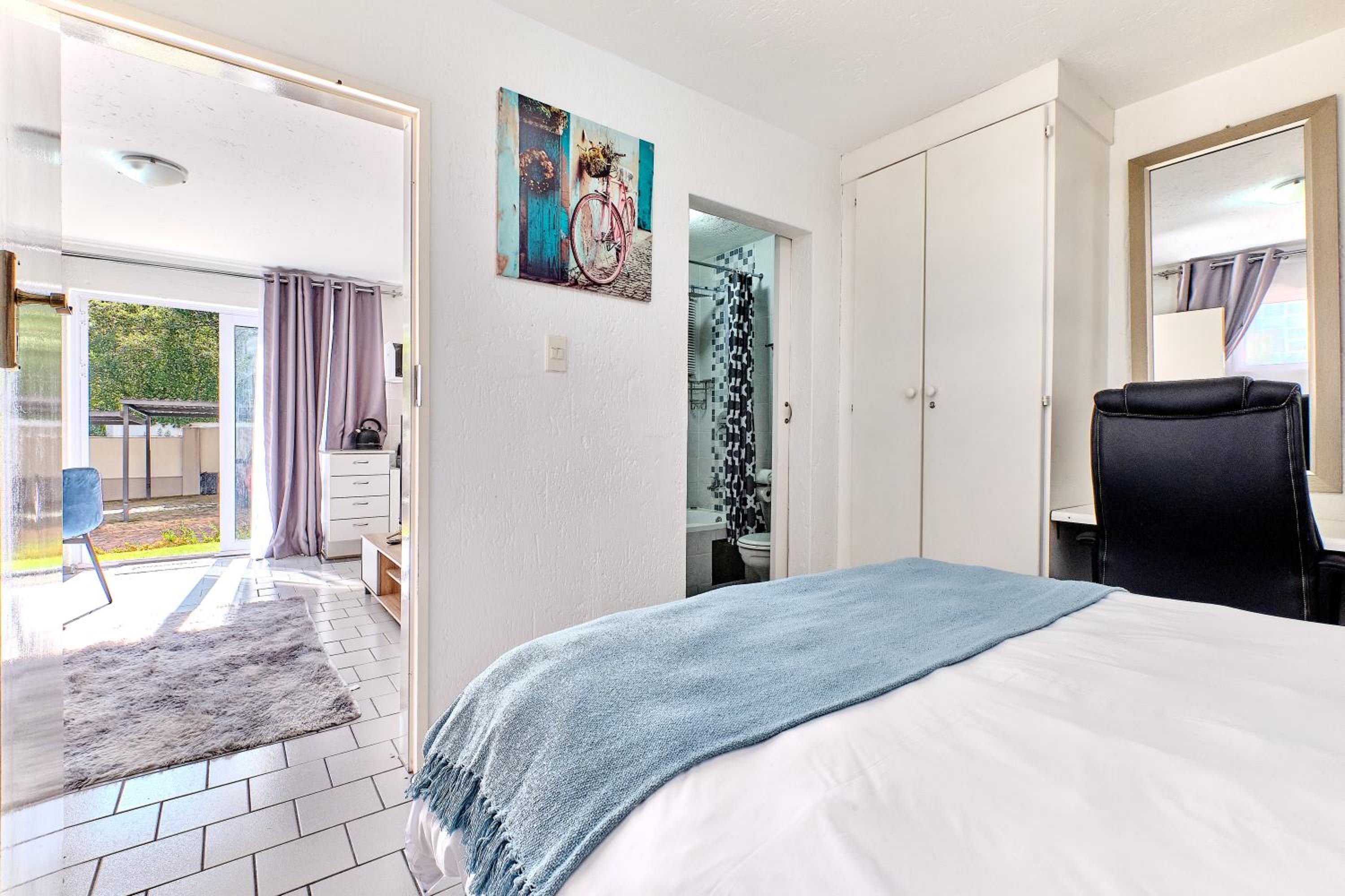 One bed unit nestled in the prime of Sandton - 2139